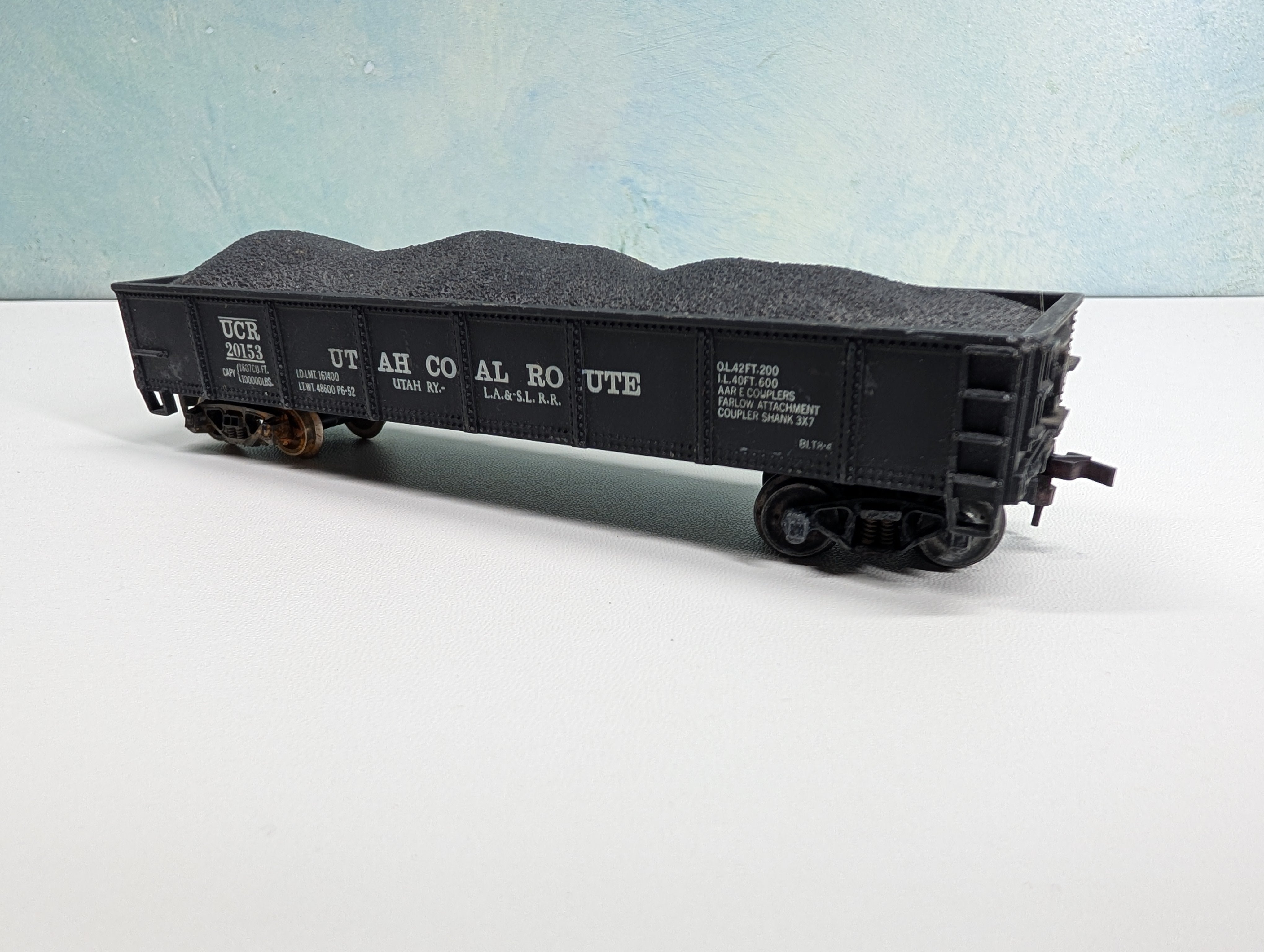 USED HO Scale Gondola w/ Load Utah Coal UCR #20153