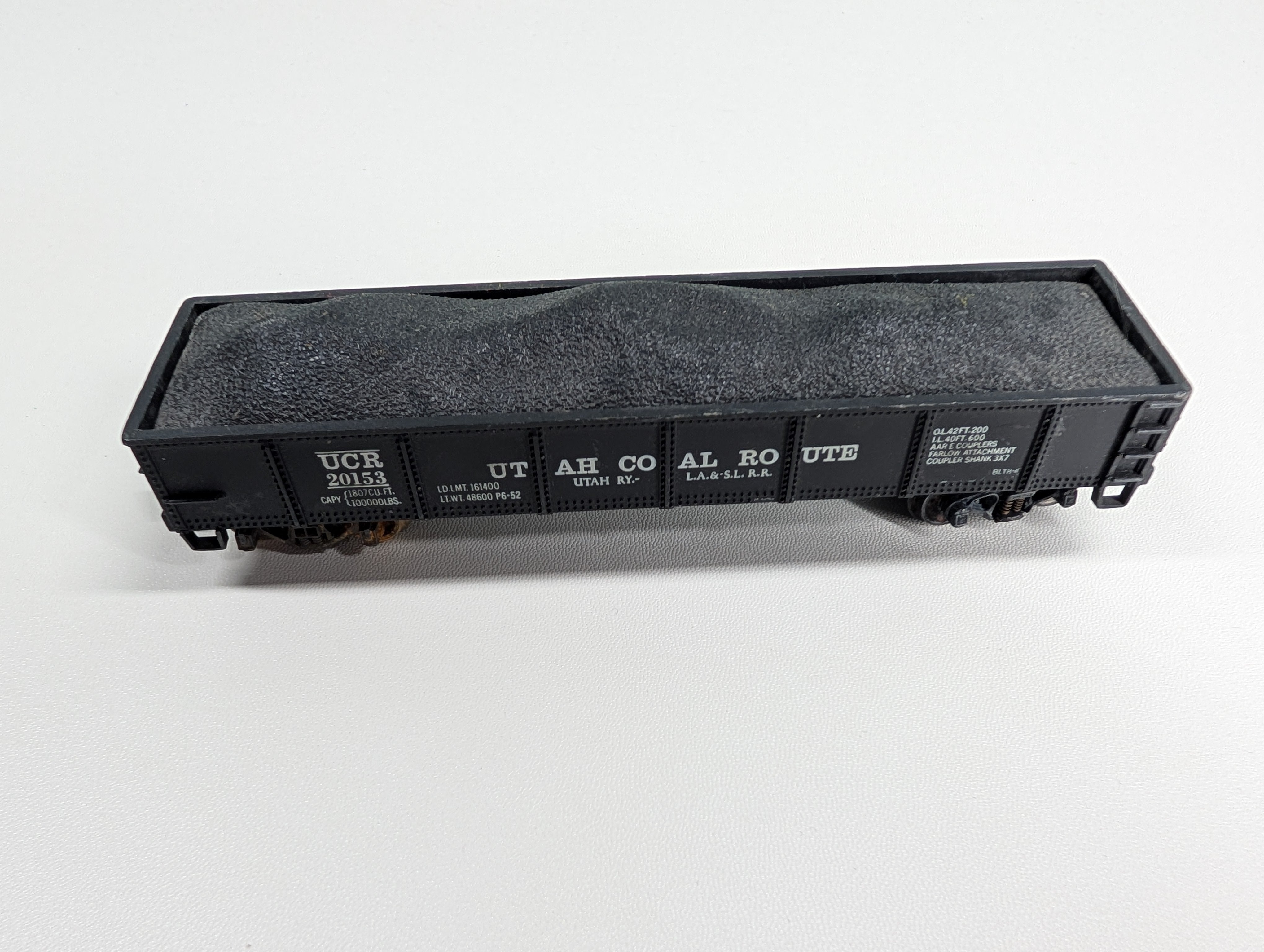USED HO Scale Gondola w/ Load Utah Coal UCR #20153