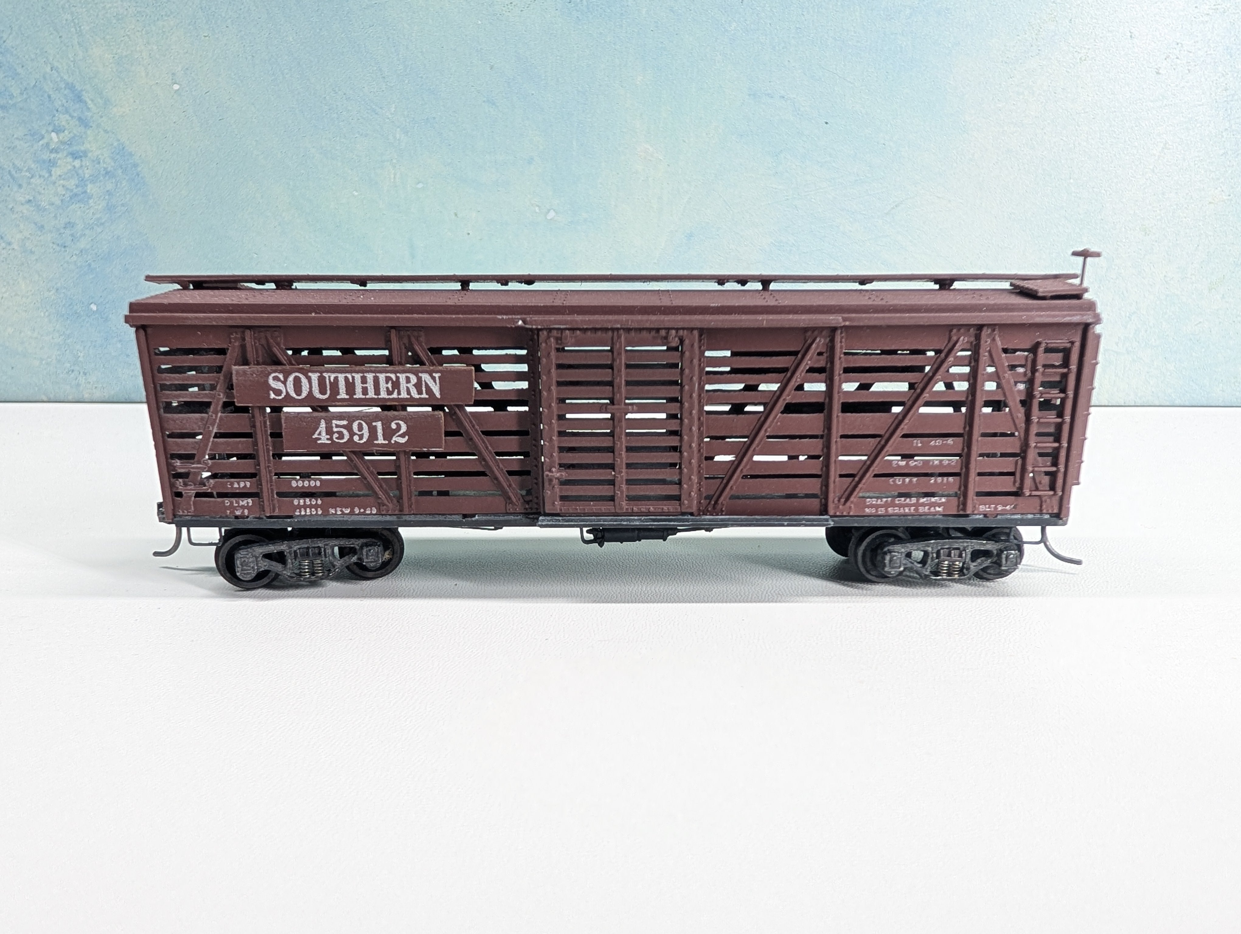 USED HO Scale Cattle Stock Car Southern #45912 Metal Wheels, Metal