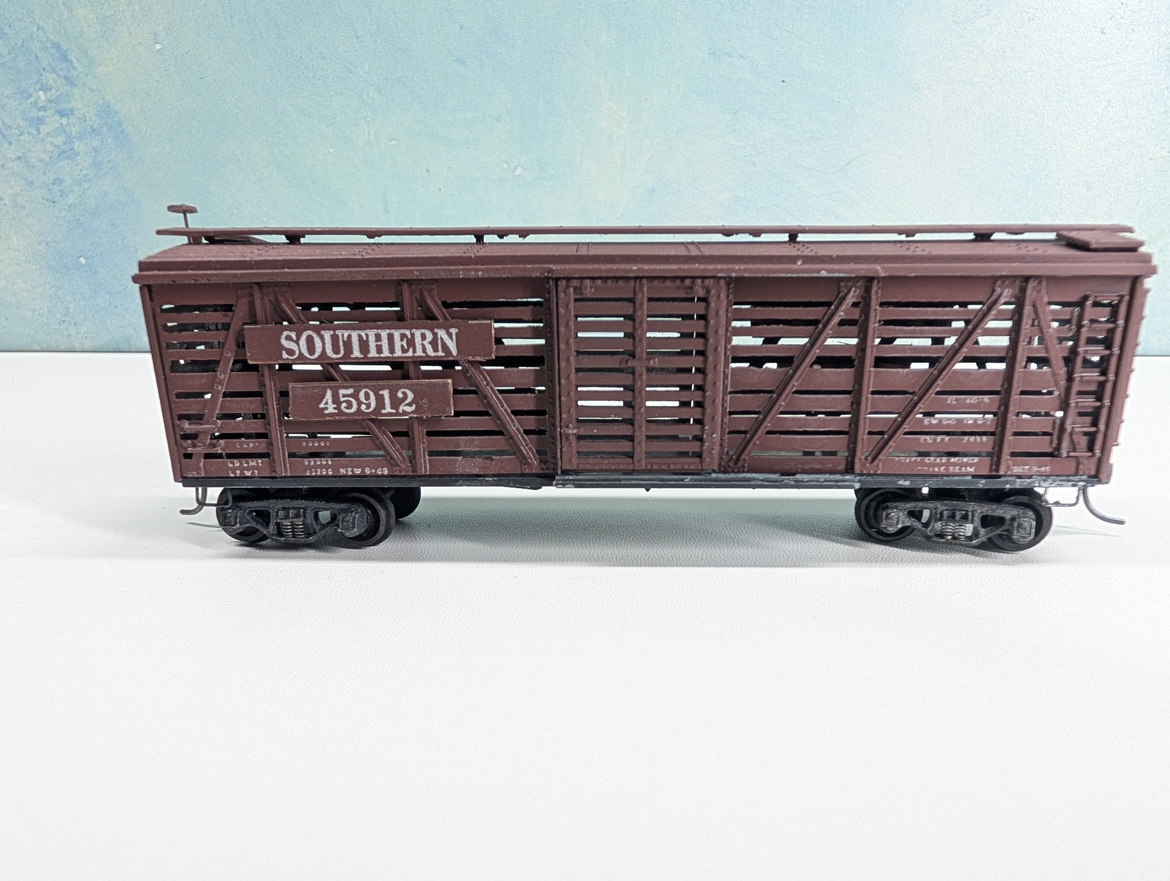 USED HO Scale Cattle Stock Car Southern #45912 Metal Wheels, Metal
