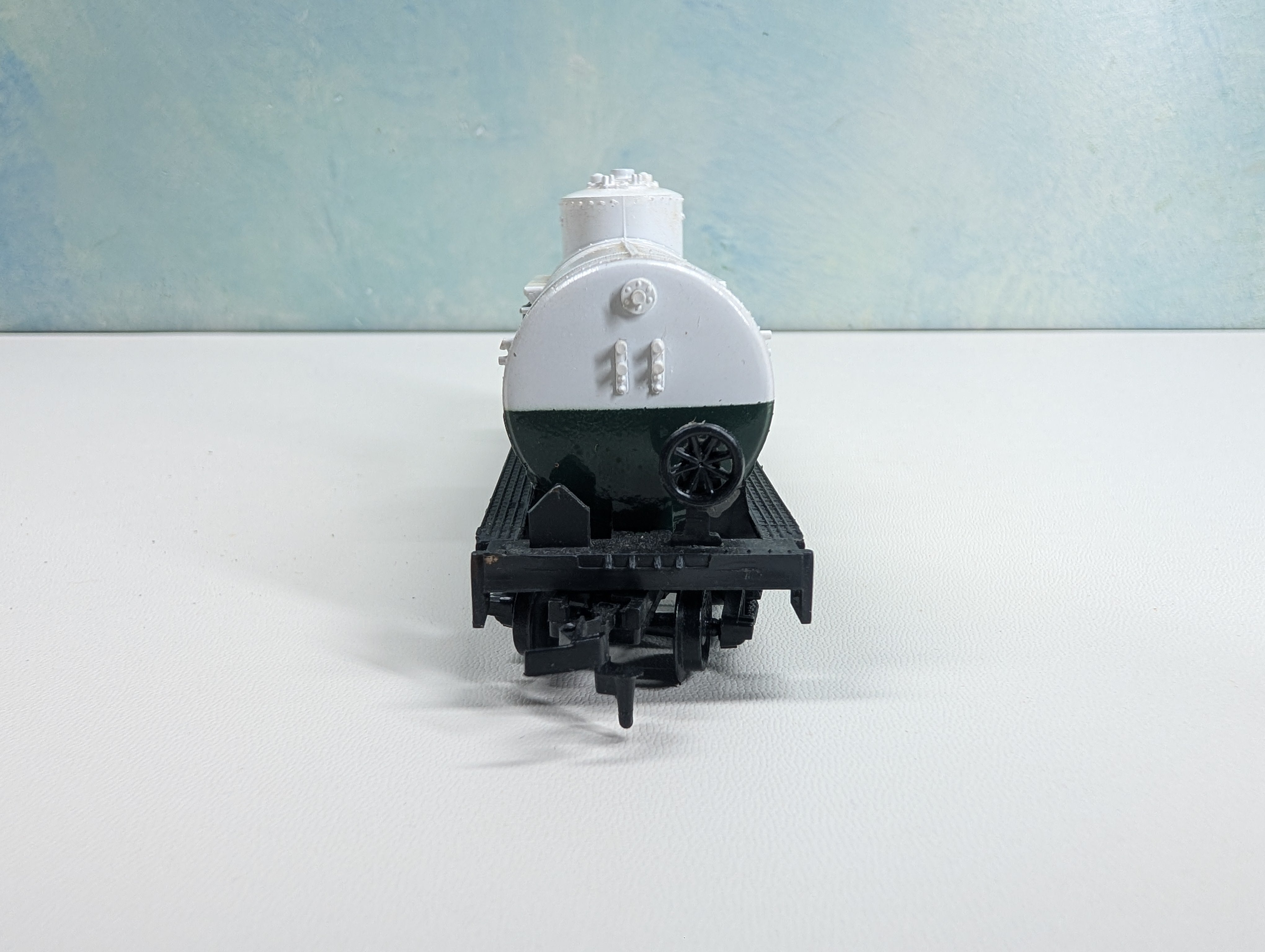 USED Life-Like HO Scale Single Dome Tank Car Union Carbide CCBX #501
