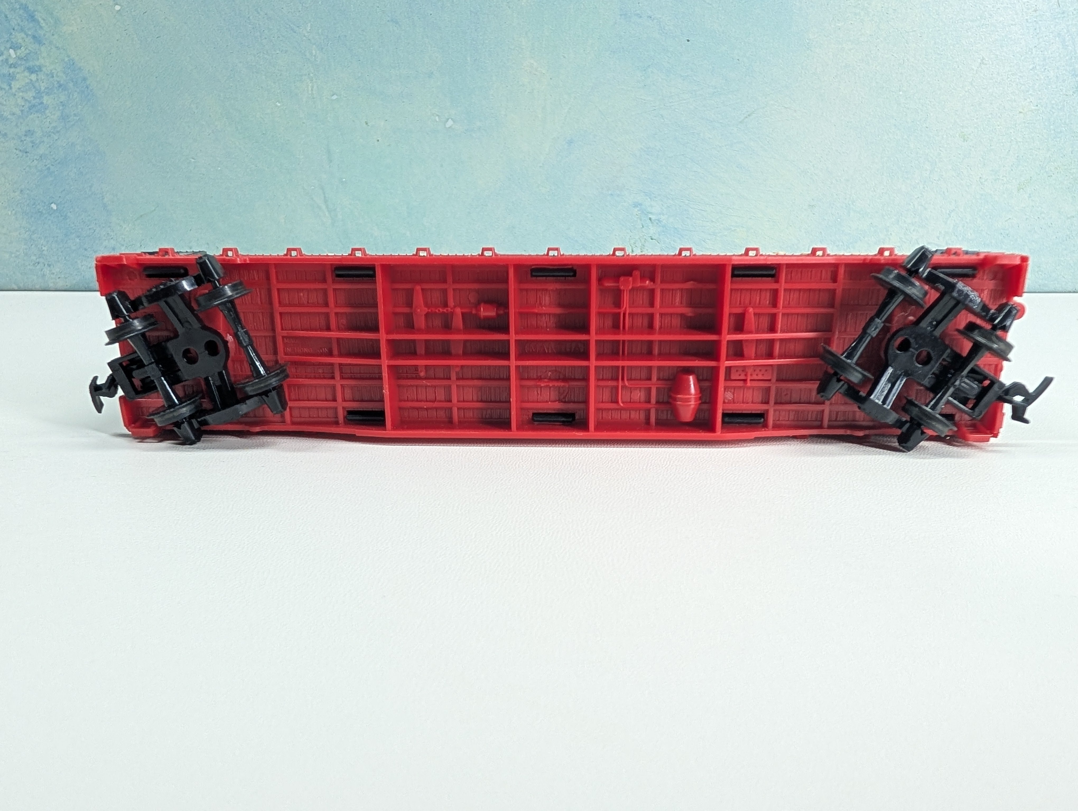 USED Mantua HO Scale Bulkhead Flat Car w/ Load Southern #4365