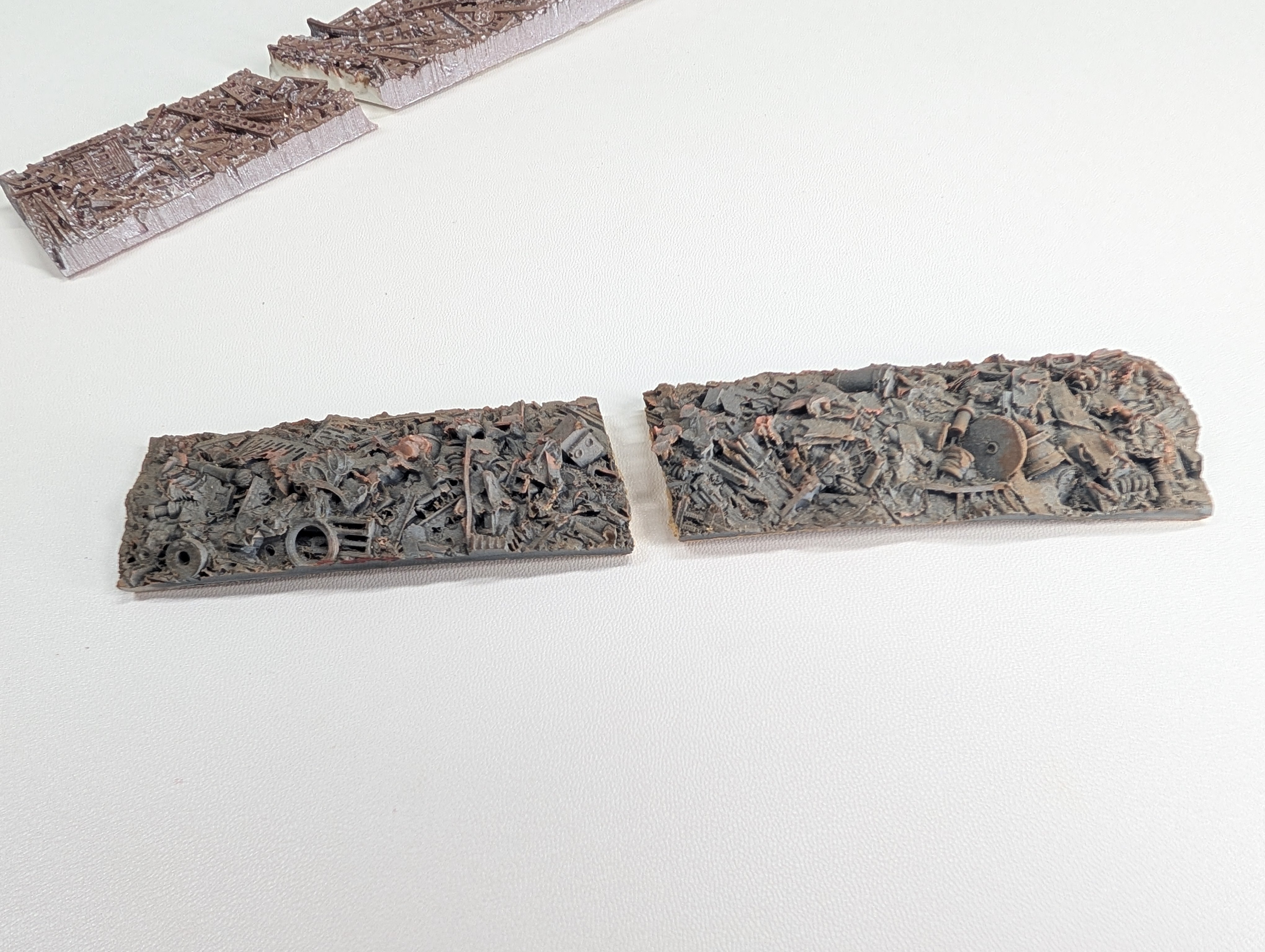 USED HO Scale Scrap Loads (Broken) (2 pcs)
