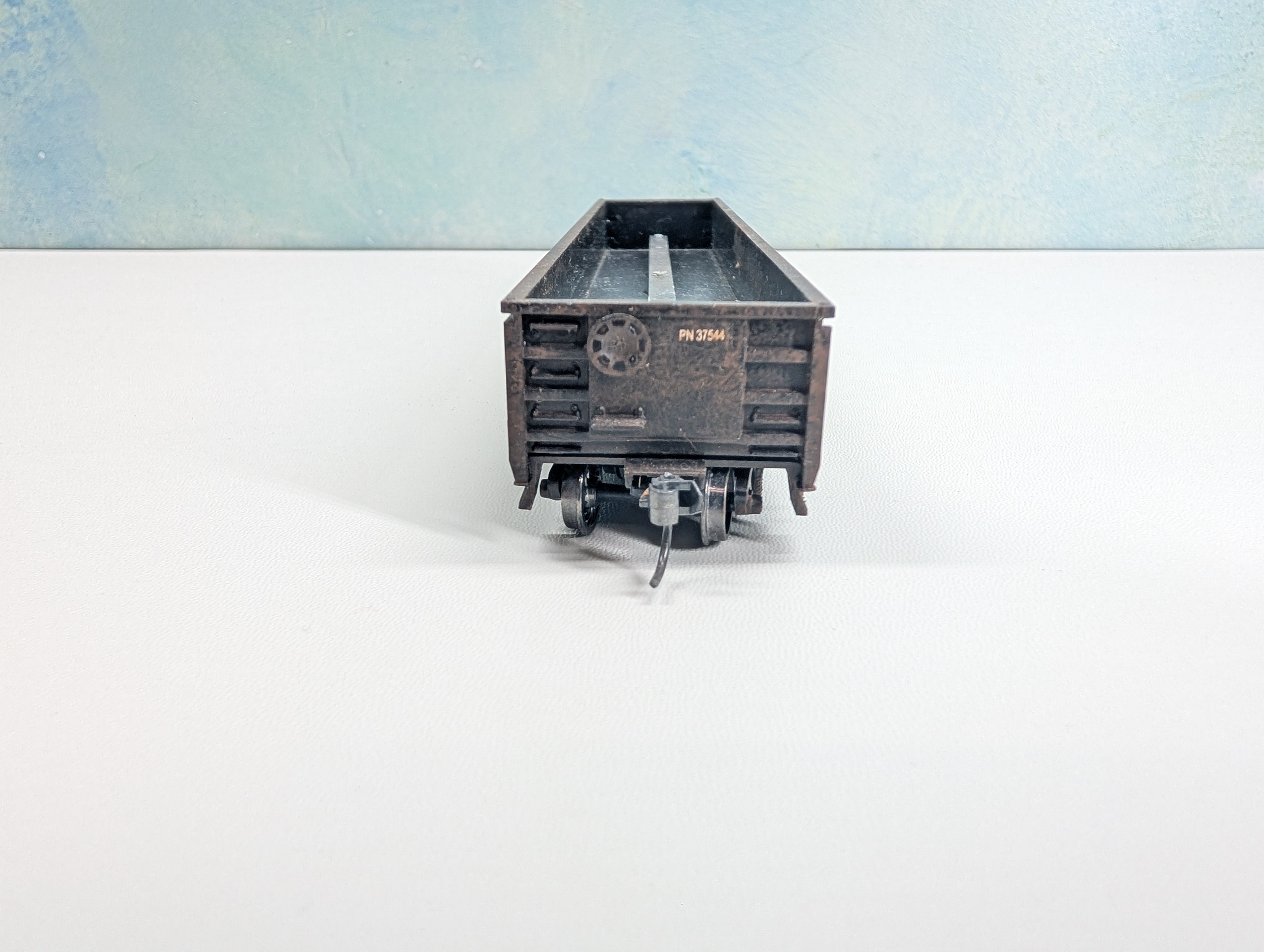 USED Roundhouse HO Scale Weathered 52' Gondola Providence Northern PN #37544 Metal Wheels