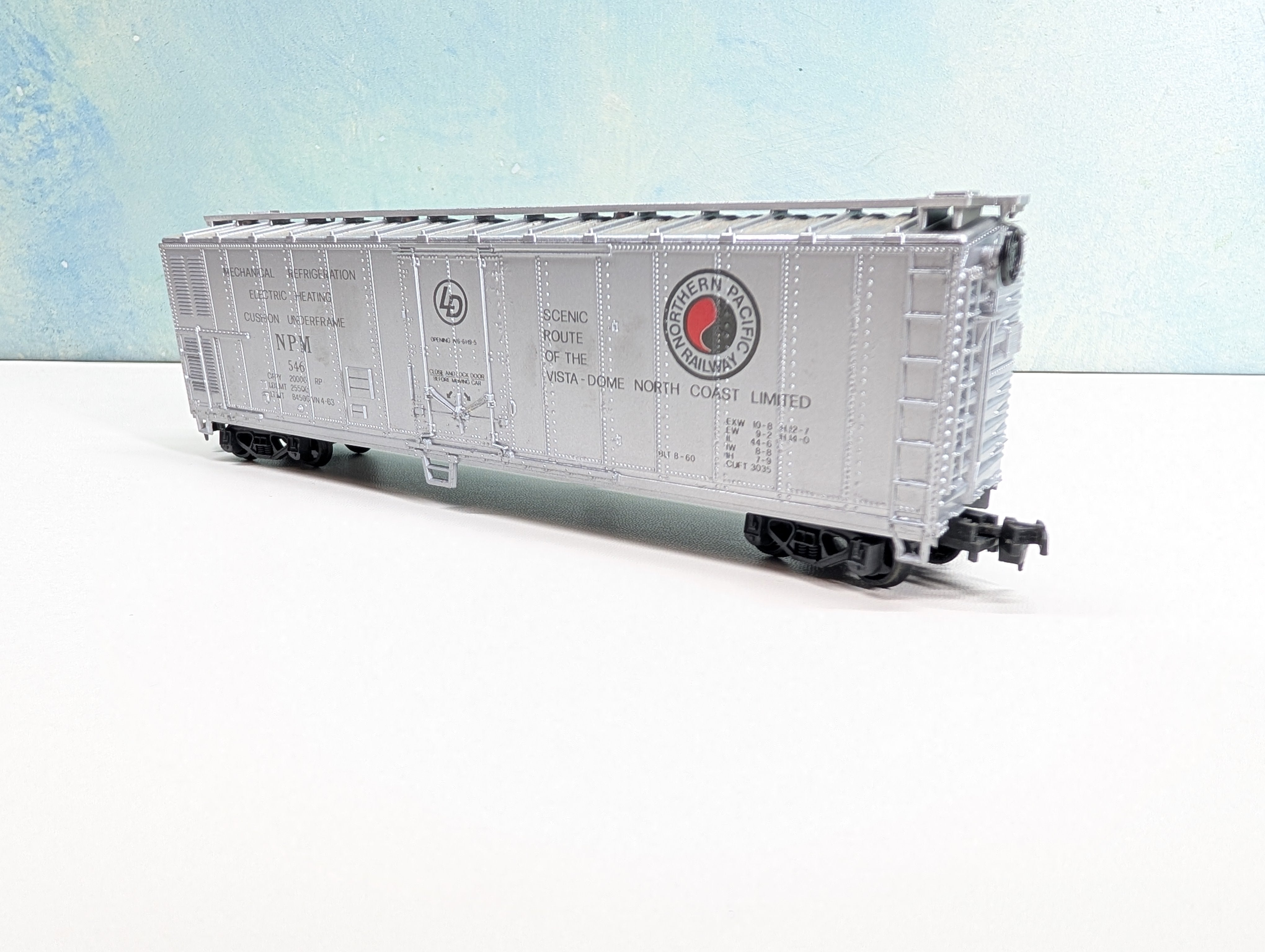 USED PMI HO Scale 50' Reefer Box Car Northern Pacific NPM #546