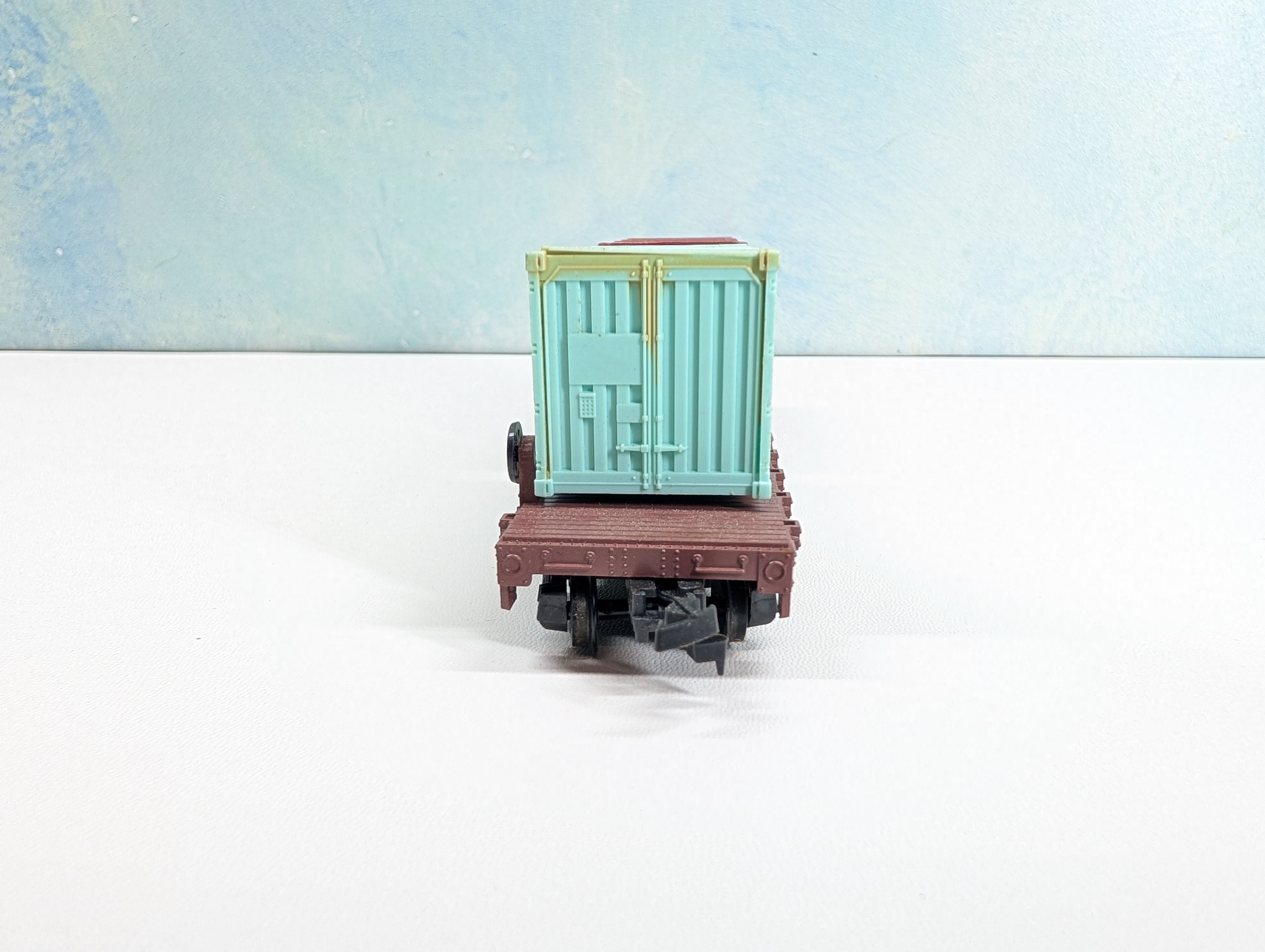 USED PMI HO Scale 50' Flat Car w/ Containers Santa Fe ATSF #94138