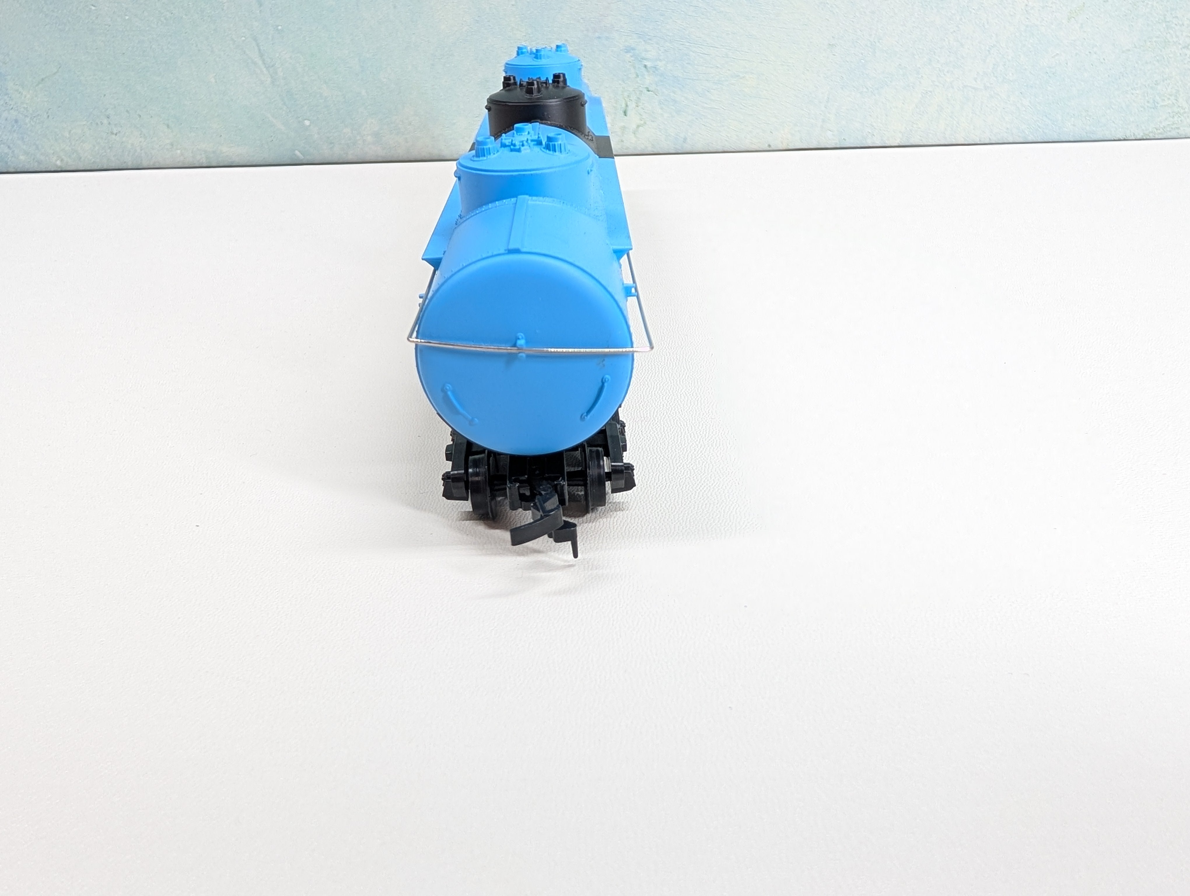 USED PEMCO HO Scale 60' Tank Car Dow Chemical DOWX #38321