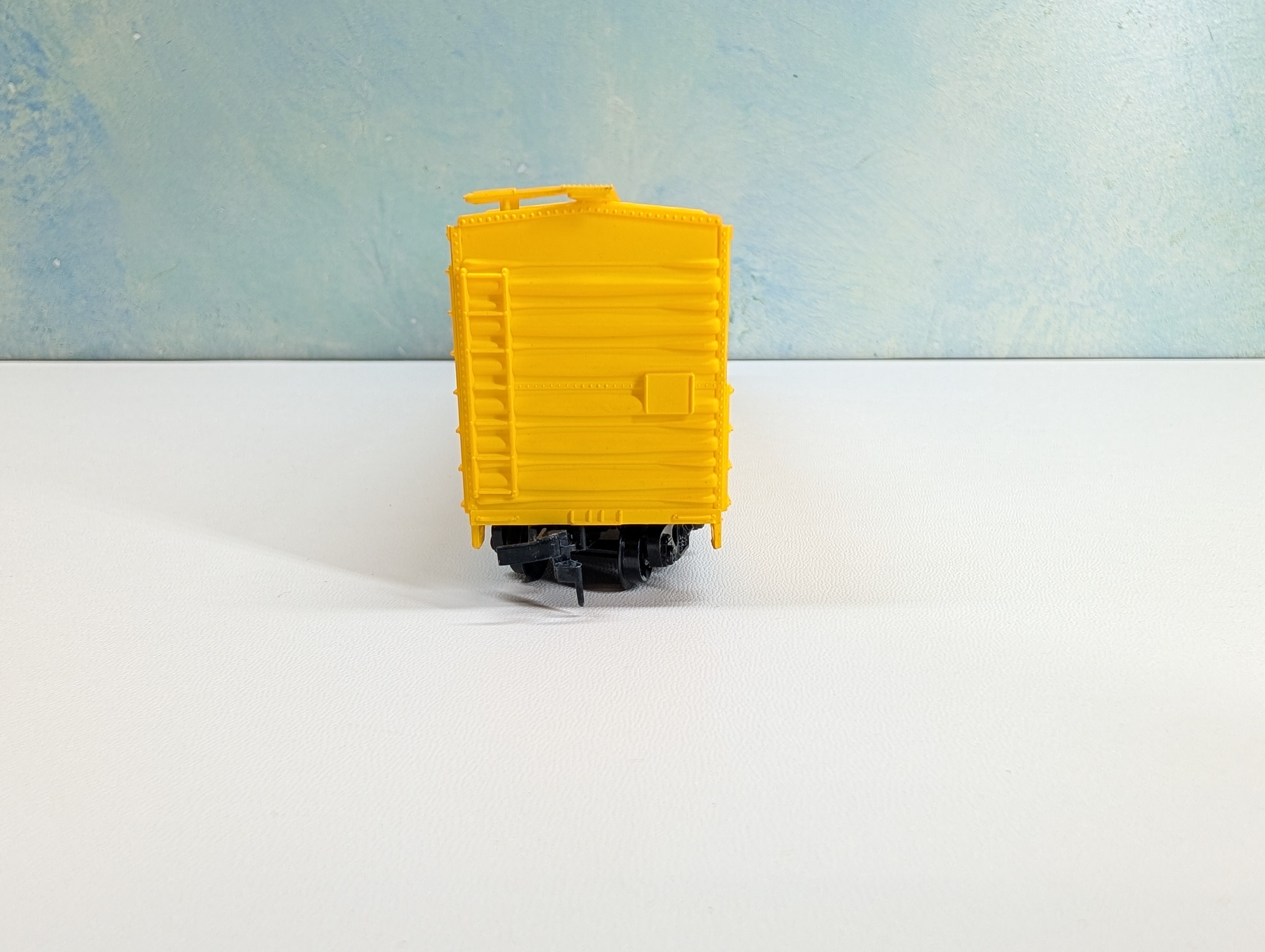 USED PEMCO HO Scale 60' Box Car Union Pacific UP #499000