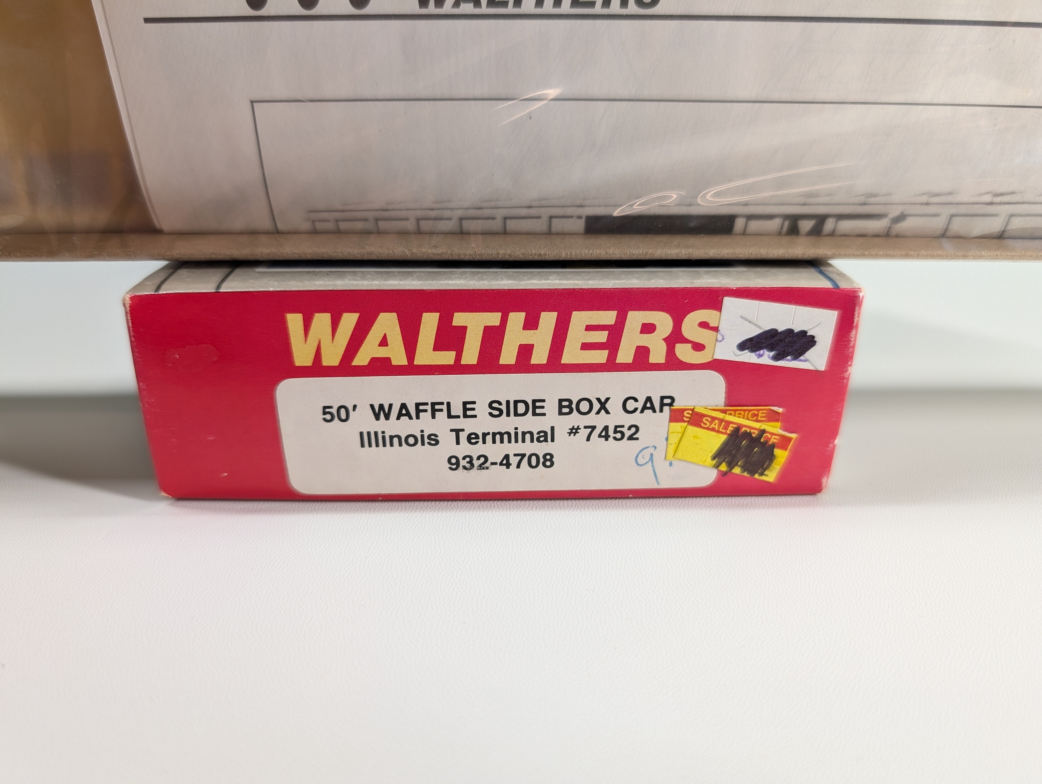 Walthers 932-4708 HO Scale 50' Waffle Side Box Car Illinois Terminal ITC #7452 Sealed KIT
