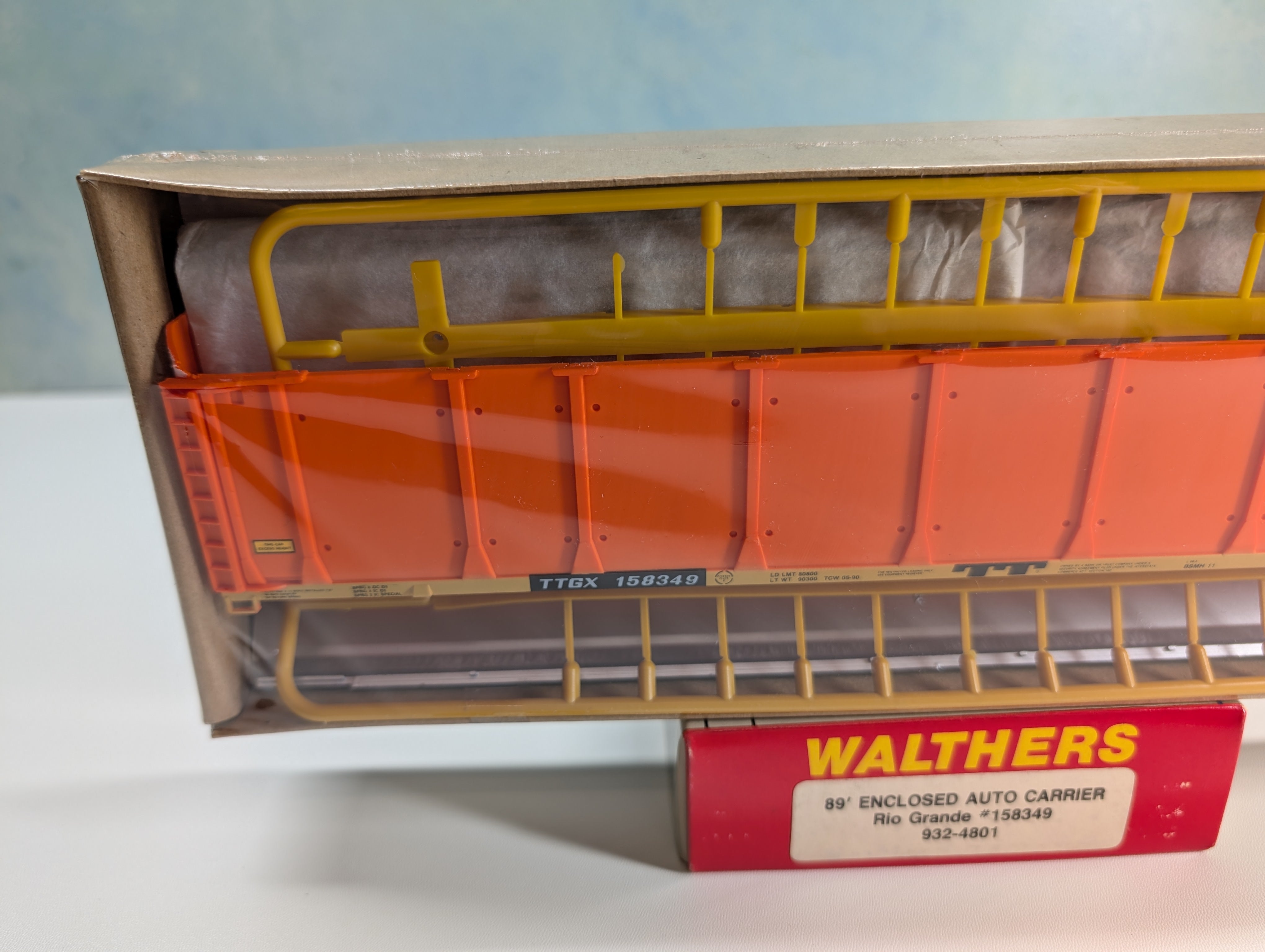 Walthers 932-4801 HO Scale 89' Enclosed Auto Carrier Rio Grande TTGX #158349 Trailer Train, Sealed KIT