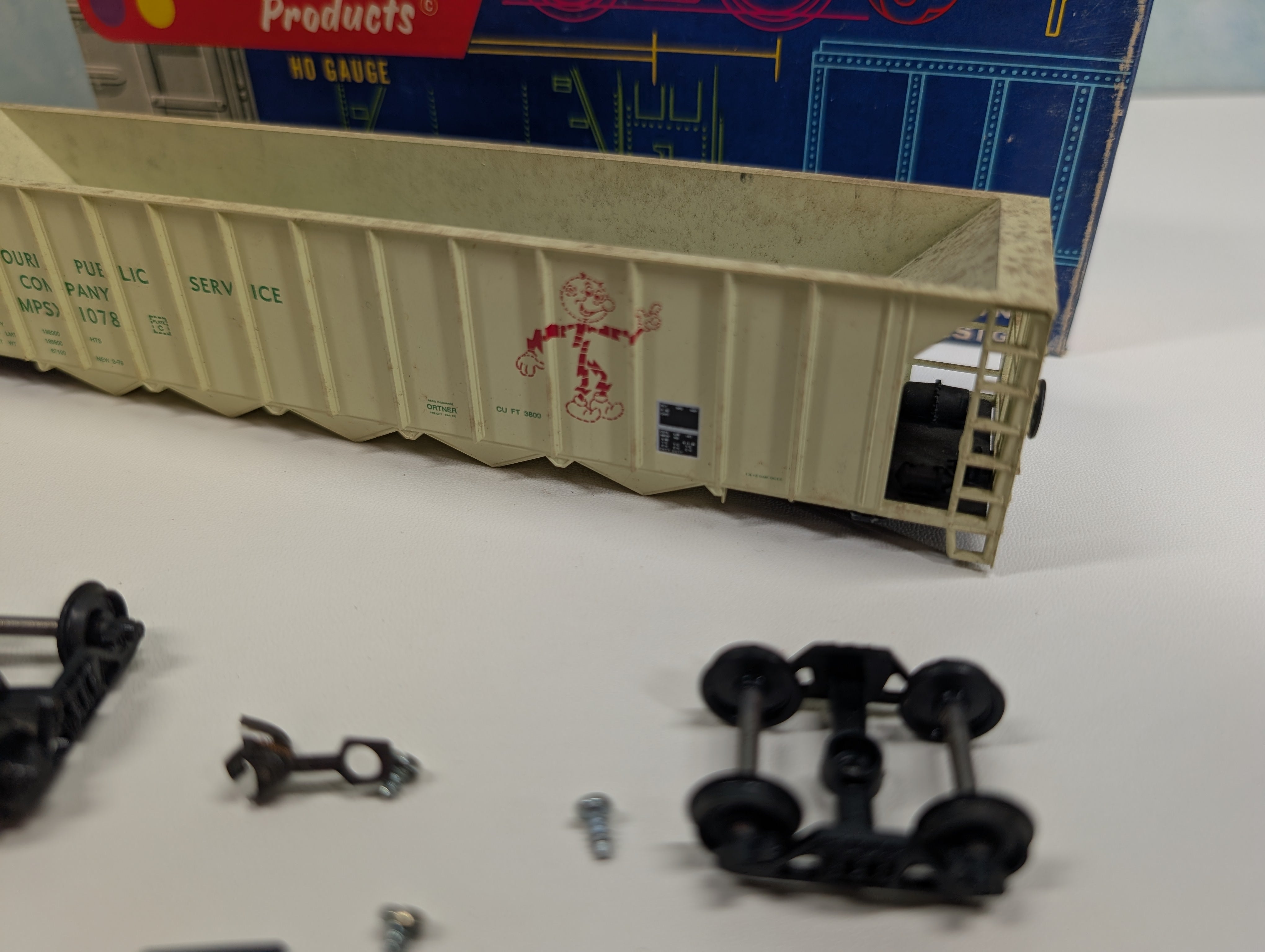 USED Roundhouse 1729 HO Scale 50' 5-Bay Hopper Missouri Public Service MPSX #1078 KIT