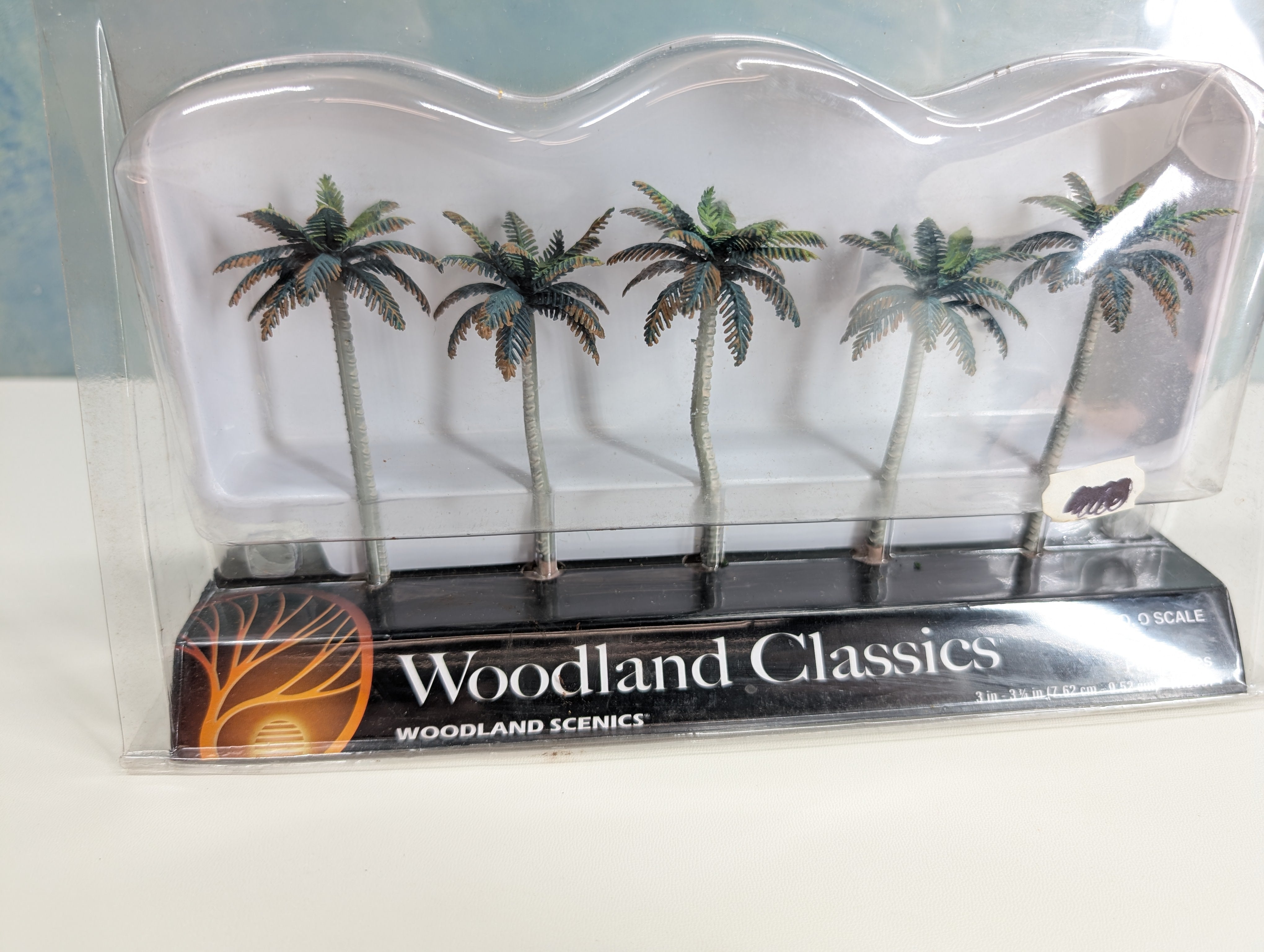 USED Woodland Scenics TR3597 MULTI Scale Palm Trees 3" to 3.75" (N, HO, O) (5 pcs)