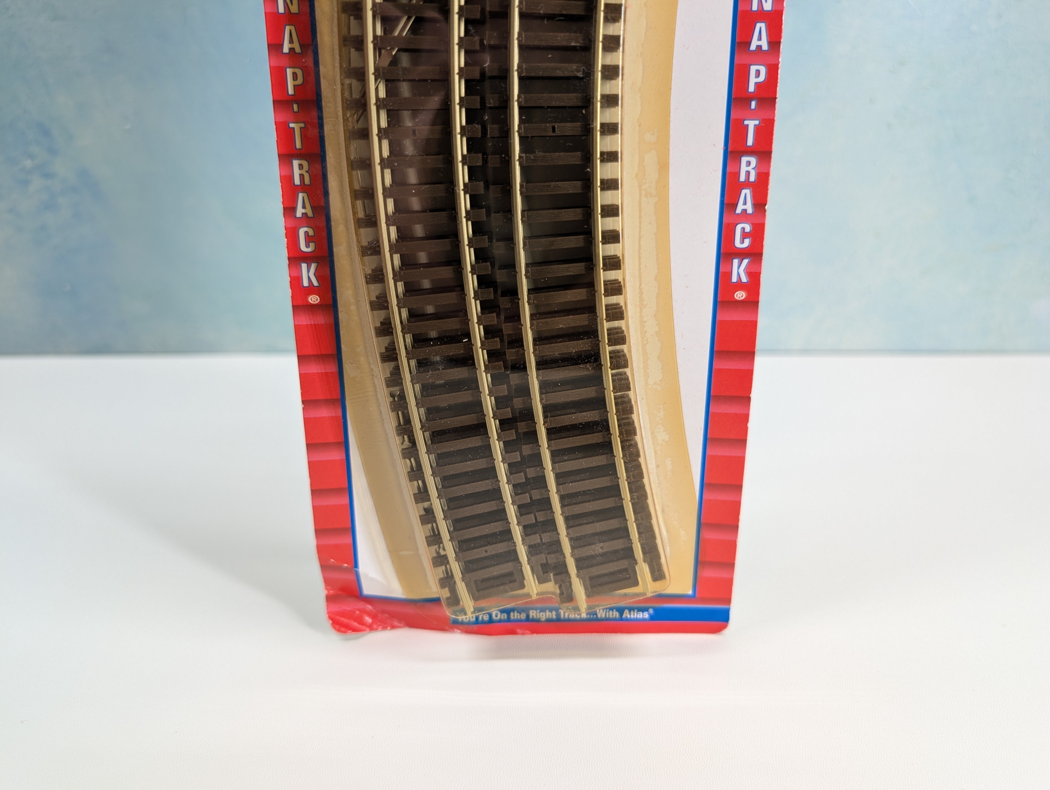 Atlas 532 HO Scale 18" Curved Radius Nickel Silver Code 83 Track (6 pcs)