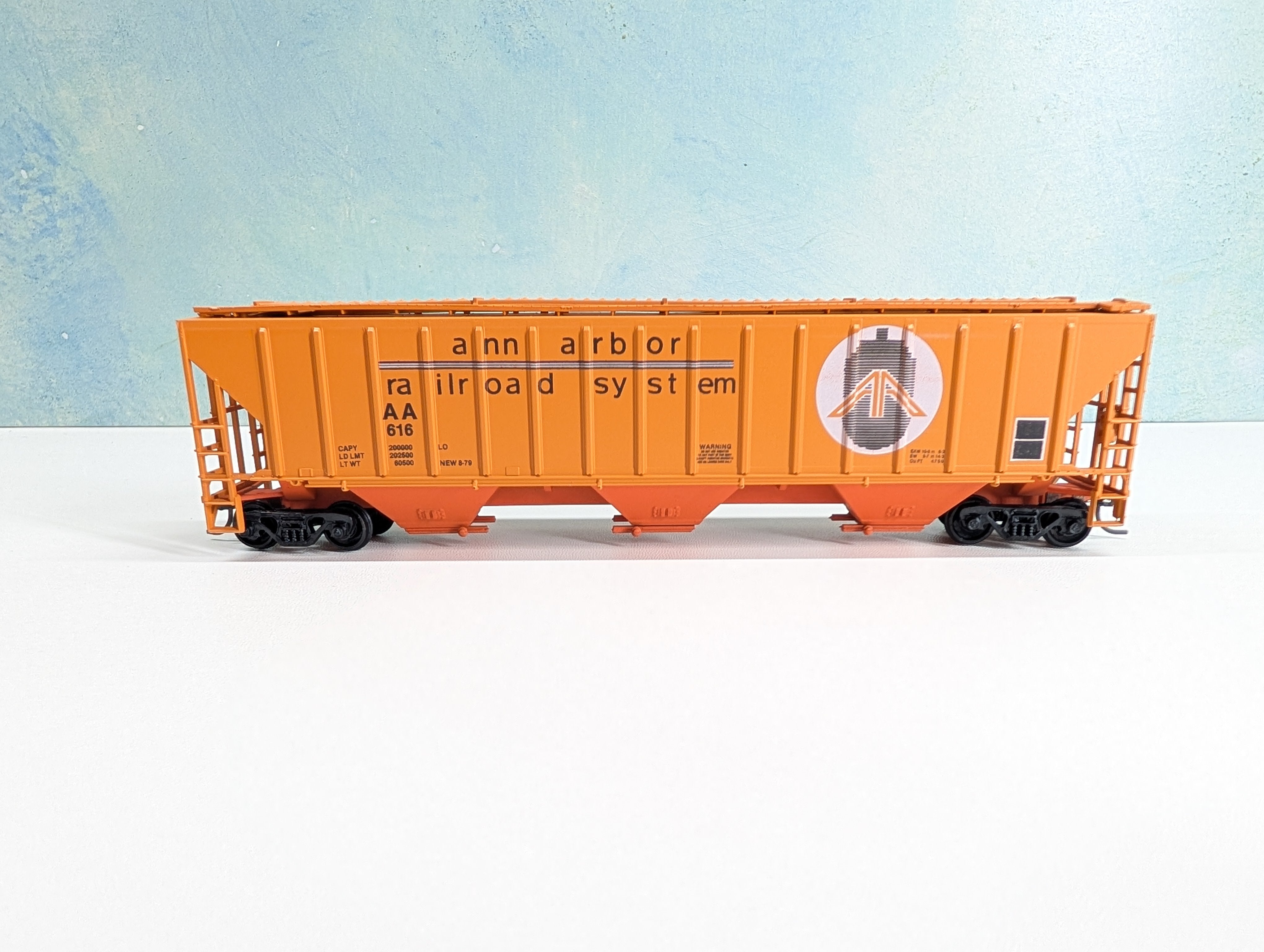 USED Athearn 362 HO Scale 54' PS Covered Hopper Ann Arbor AA #616 Bev-Bel