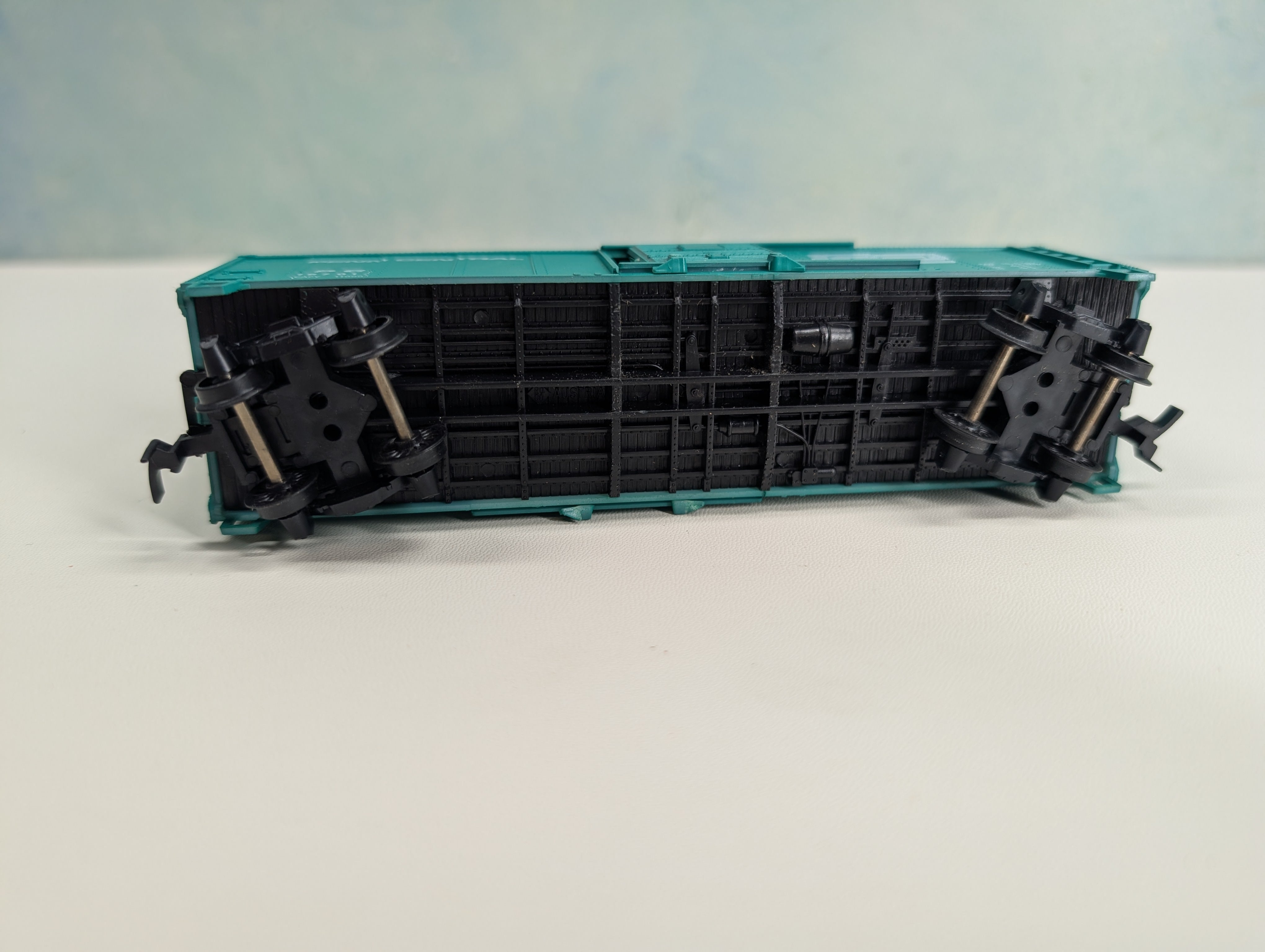 USED AHM HO Scale 40' Box Car Penn Central PC #167012