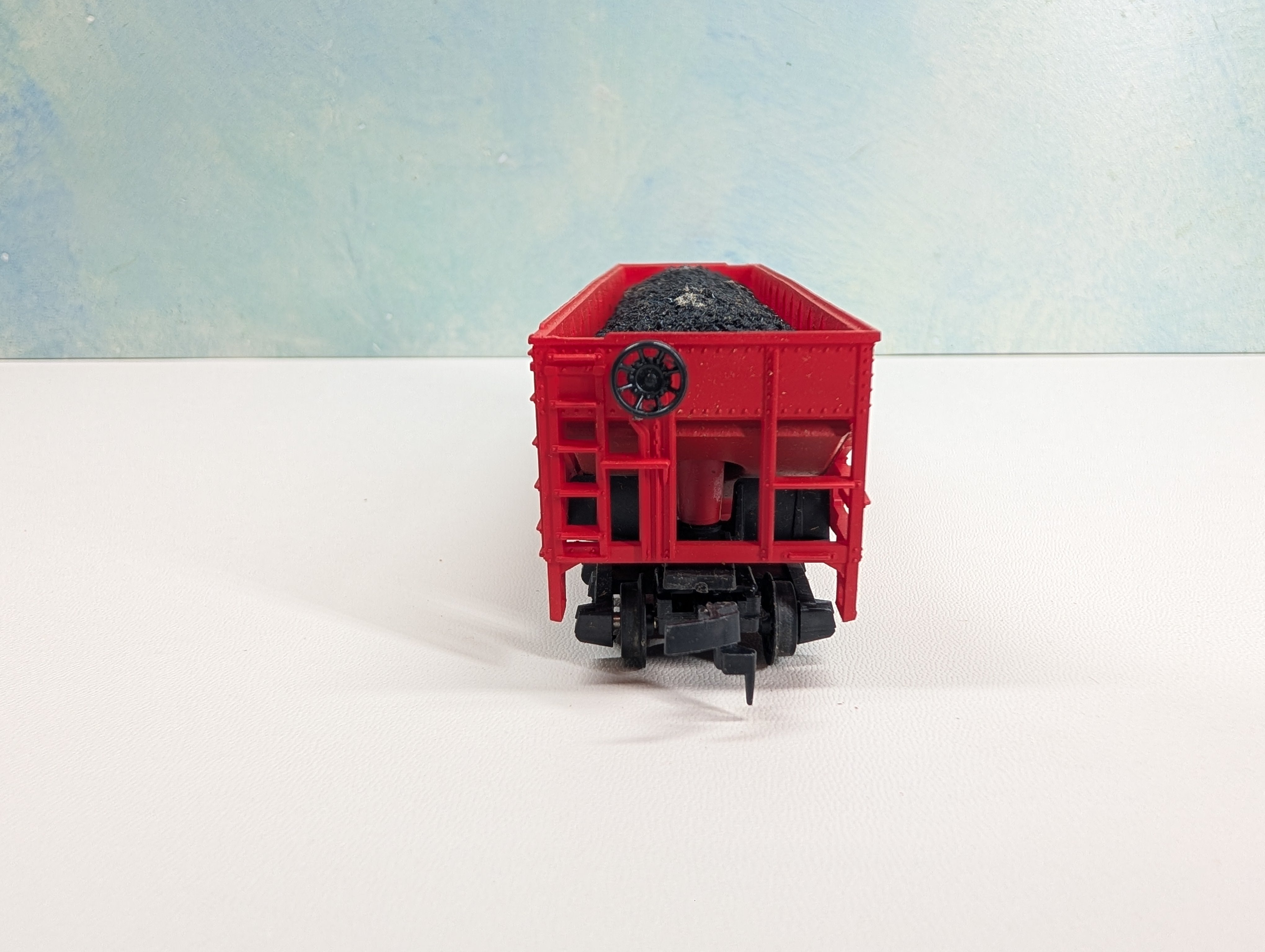USED HO Scale Operating Quad Hopper w/ Load Burlington CB&Q #172700