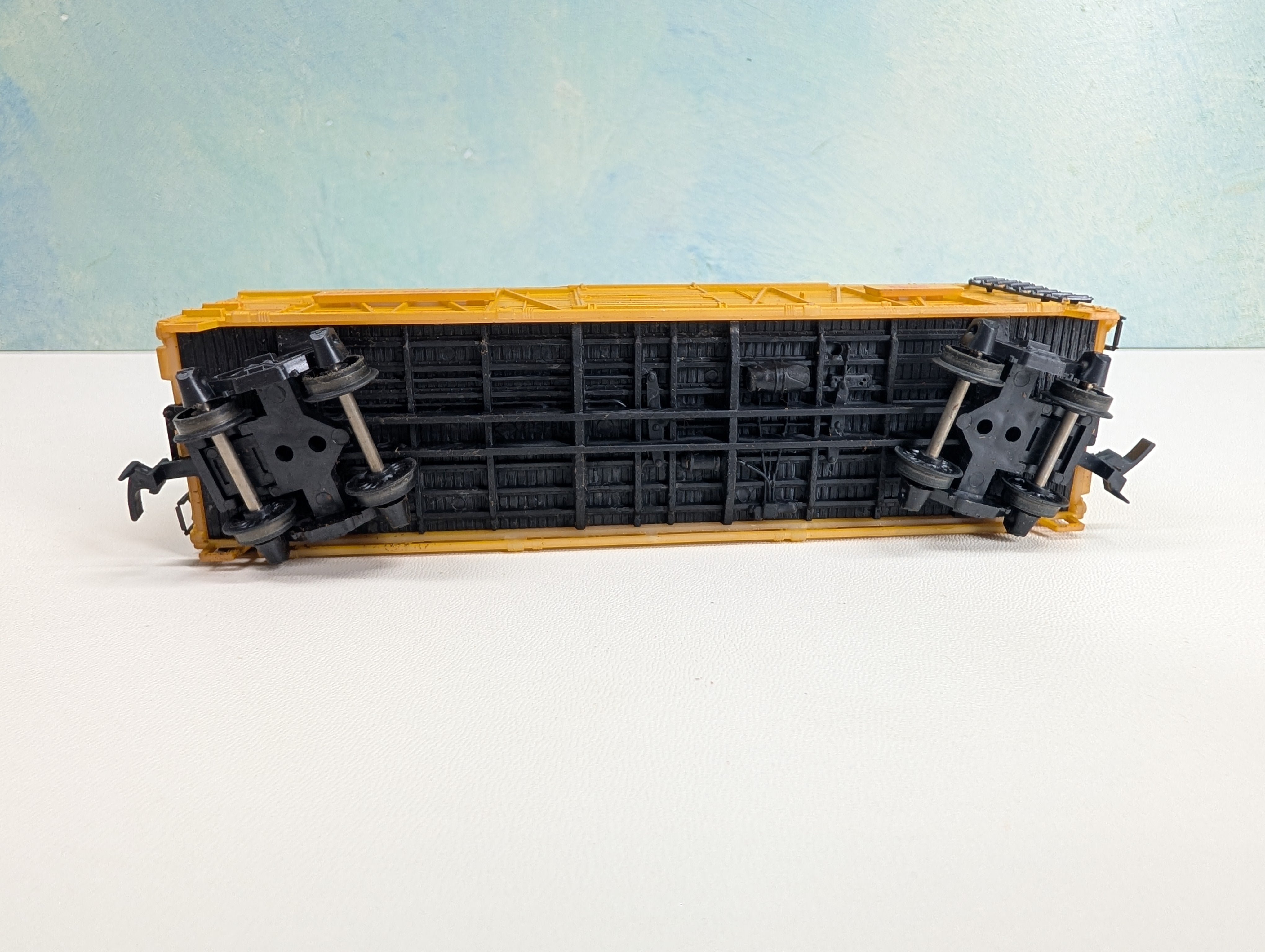 USED AHM HO Scale 40' Livestock Cattle Car Union Pacific UP #476300