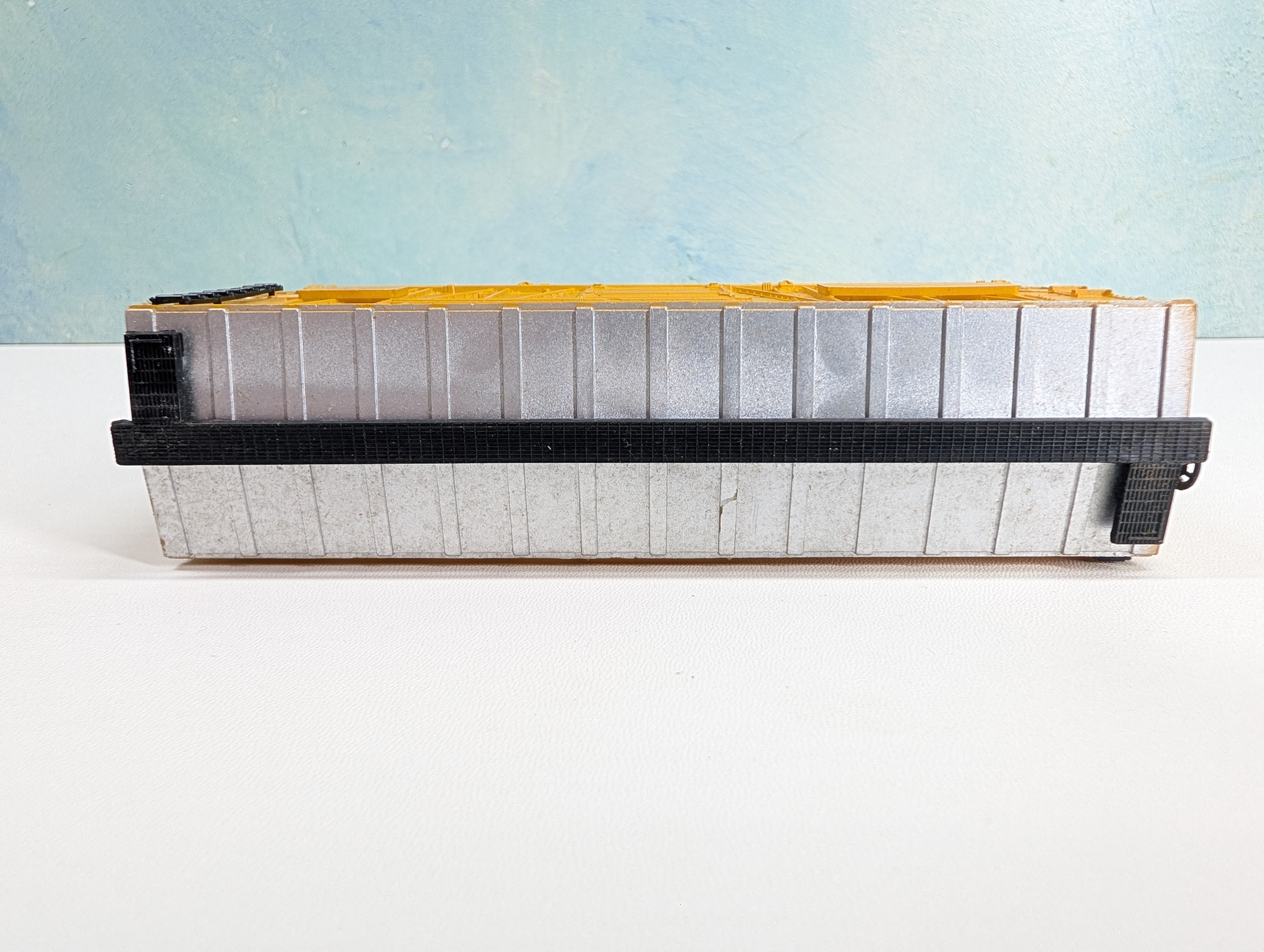 USED AHM HO Scale 40' Livestock Cattle Car Union Pacific UP #476300