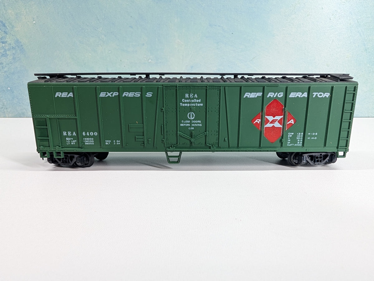 USED HO Scale 51' Mech Reefer Box Car REA #6400