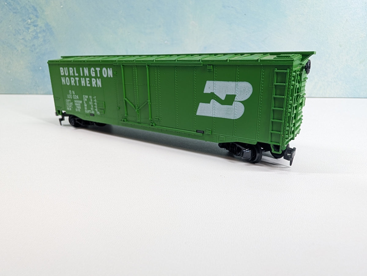 USED Tyco HO Scale 50' PD Box Car Burlington Northern BN #100024