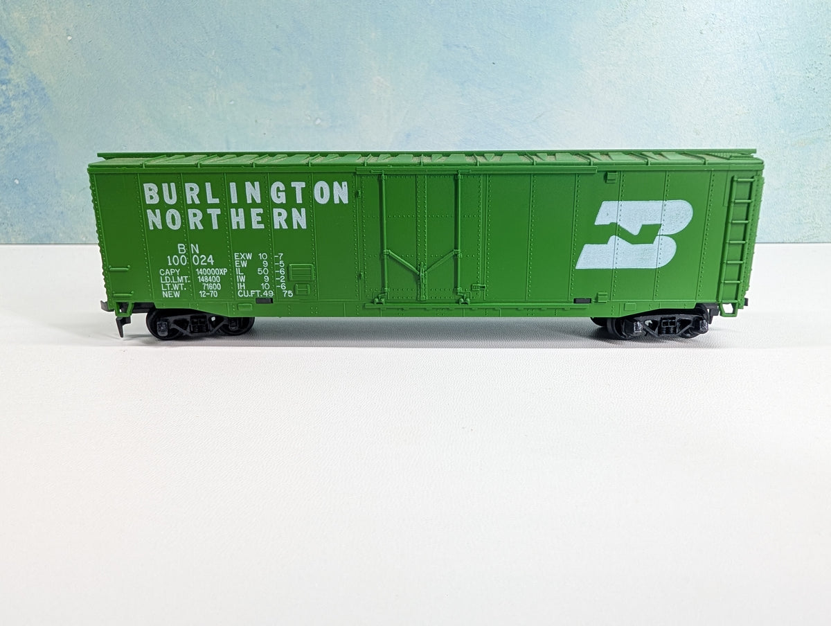 USED Tyco HO Scale 50' PD Box Car Burlington Northern BN #100024