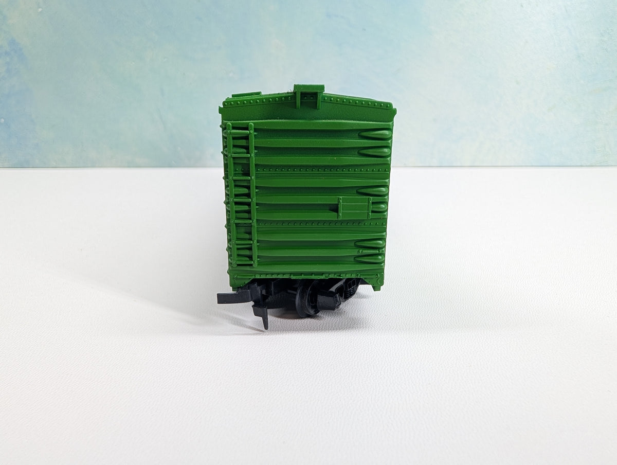 USED Tyco HO Scale 50' PD Box Car Burlington Northern BN #100024