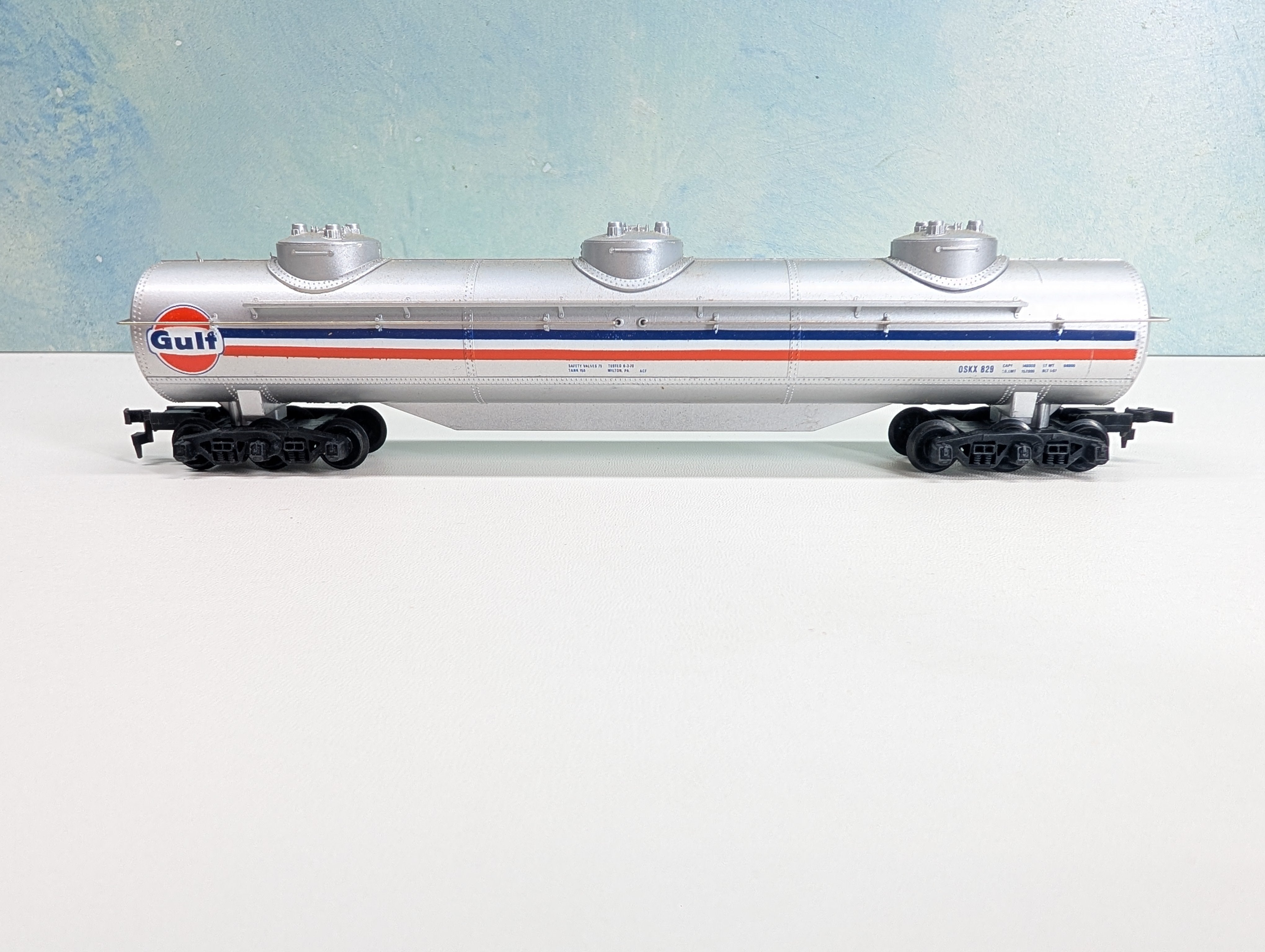 USED Tyco HO Scale Large Triple Dome Tank Car Gulf OSKX #829