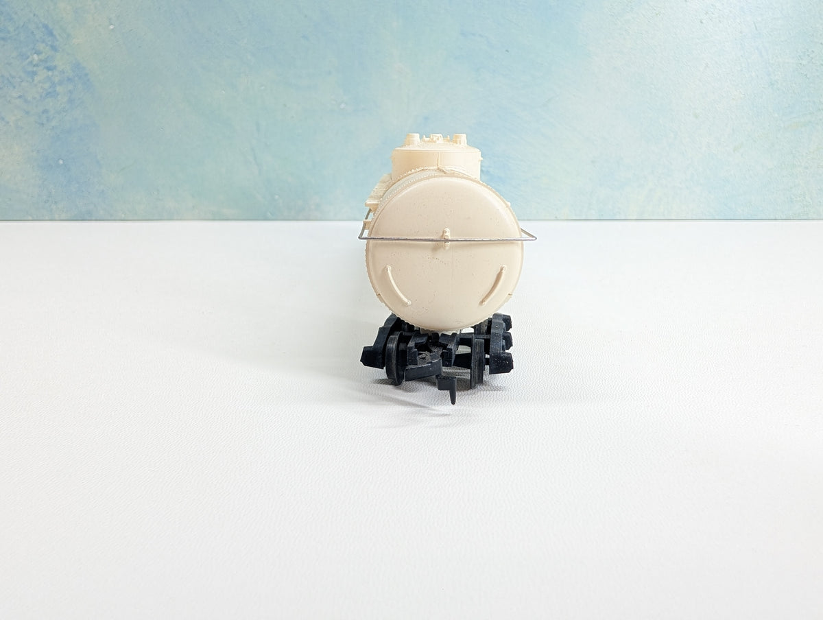 USED Tyco HO Scale Large Triple Dome Tank Car Shell UTLX #99939