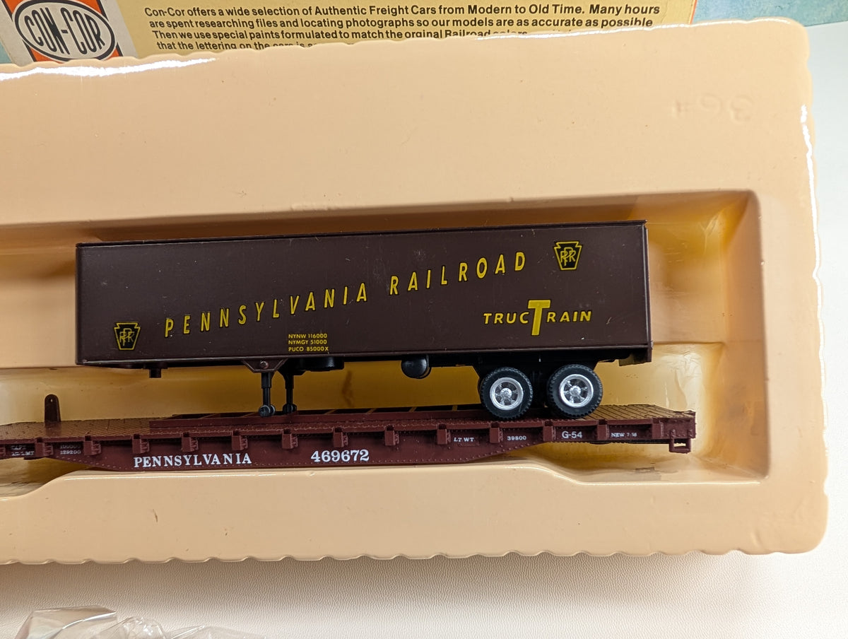 USED Con-Cor HO Scale 54' Flat Car w/ Trailer Pennsylvania PRR #469672 KIT