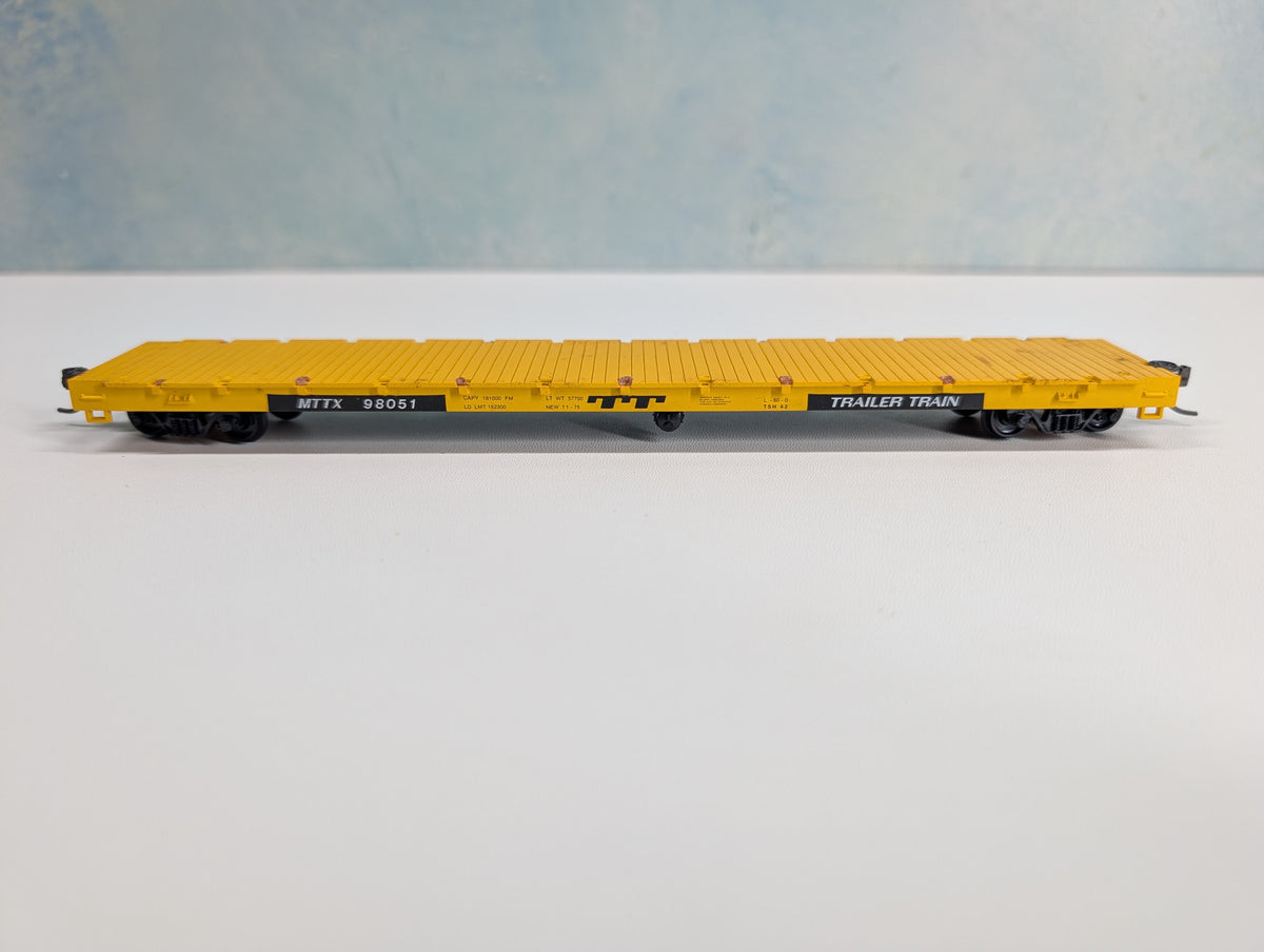USED Roundhouse 1281 HO Scale 60' Flat Car Trailer Train MTTX #98051