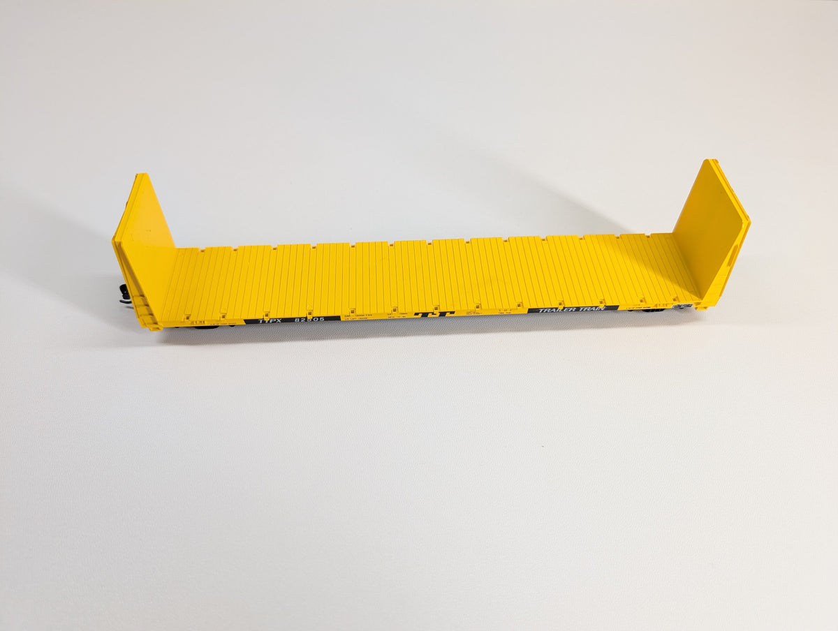 USED Roundhouse 1301 HO Scale 60' Bulkhead Flat Car Trailer Train TTPX #82505