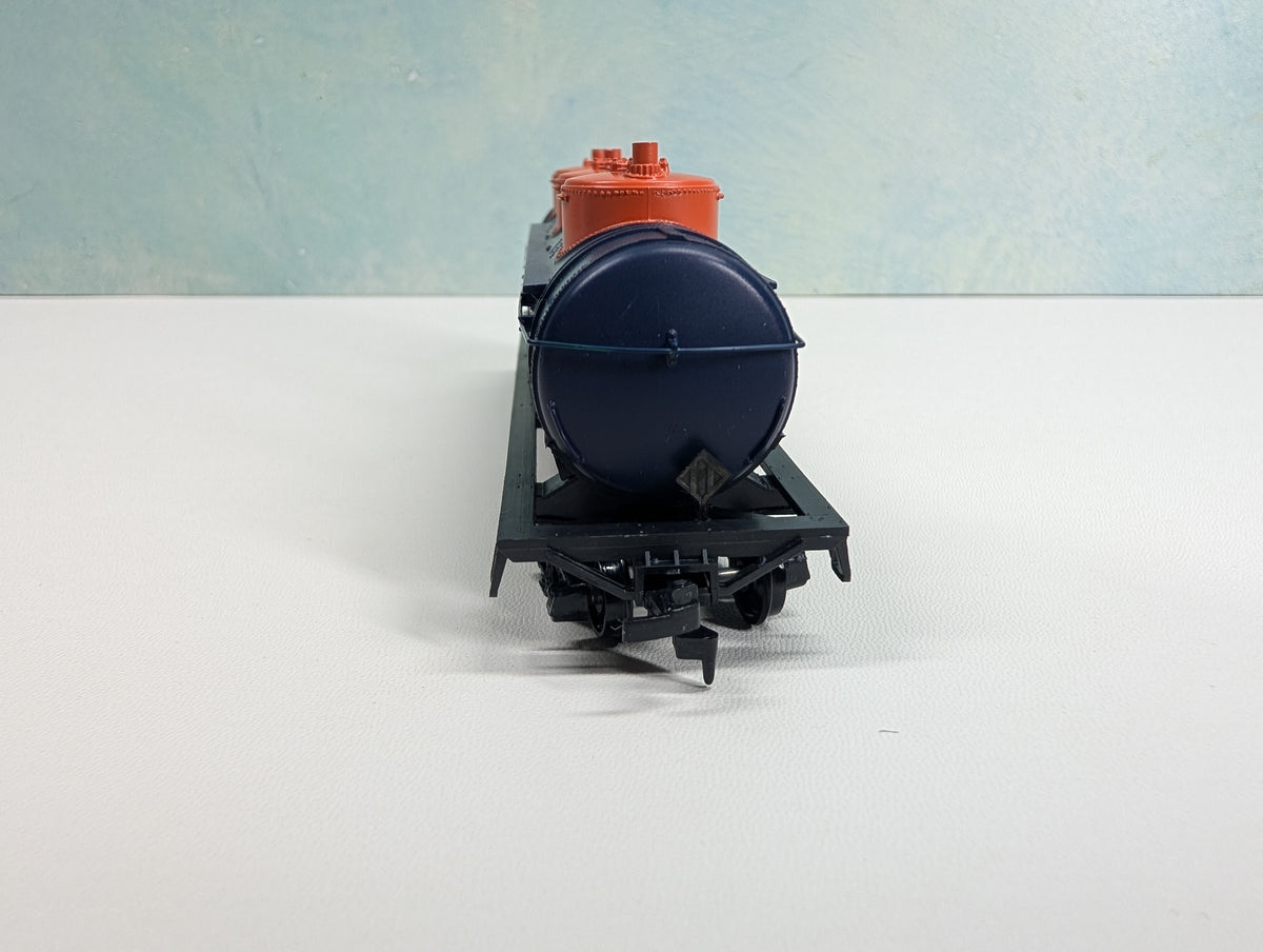 USED Athearn HO Scale 3 Dome Tank Car Union Oil UCOX #10171