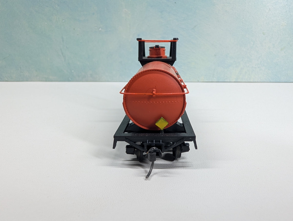 USED Athearn HO Scale Chemical Tank Car Hooker HOKX #56656