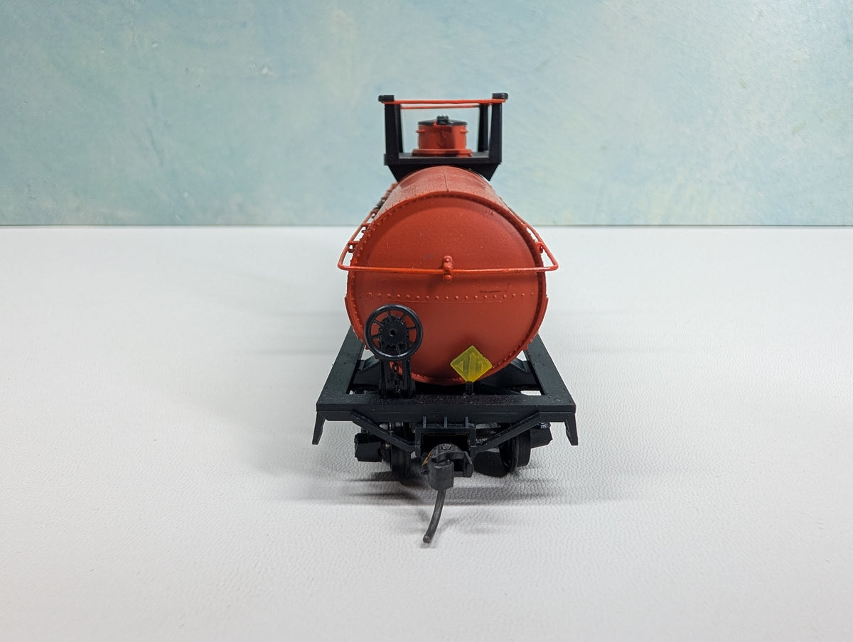 USED Athearn HO Scale Chemical Tank Car Hooker HOKX #56656