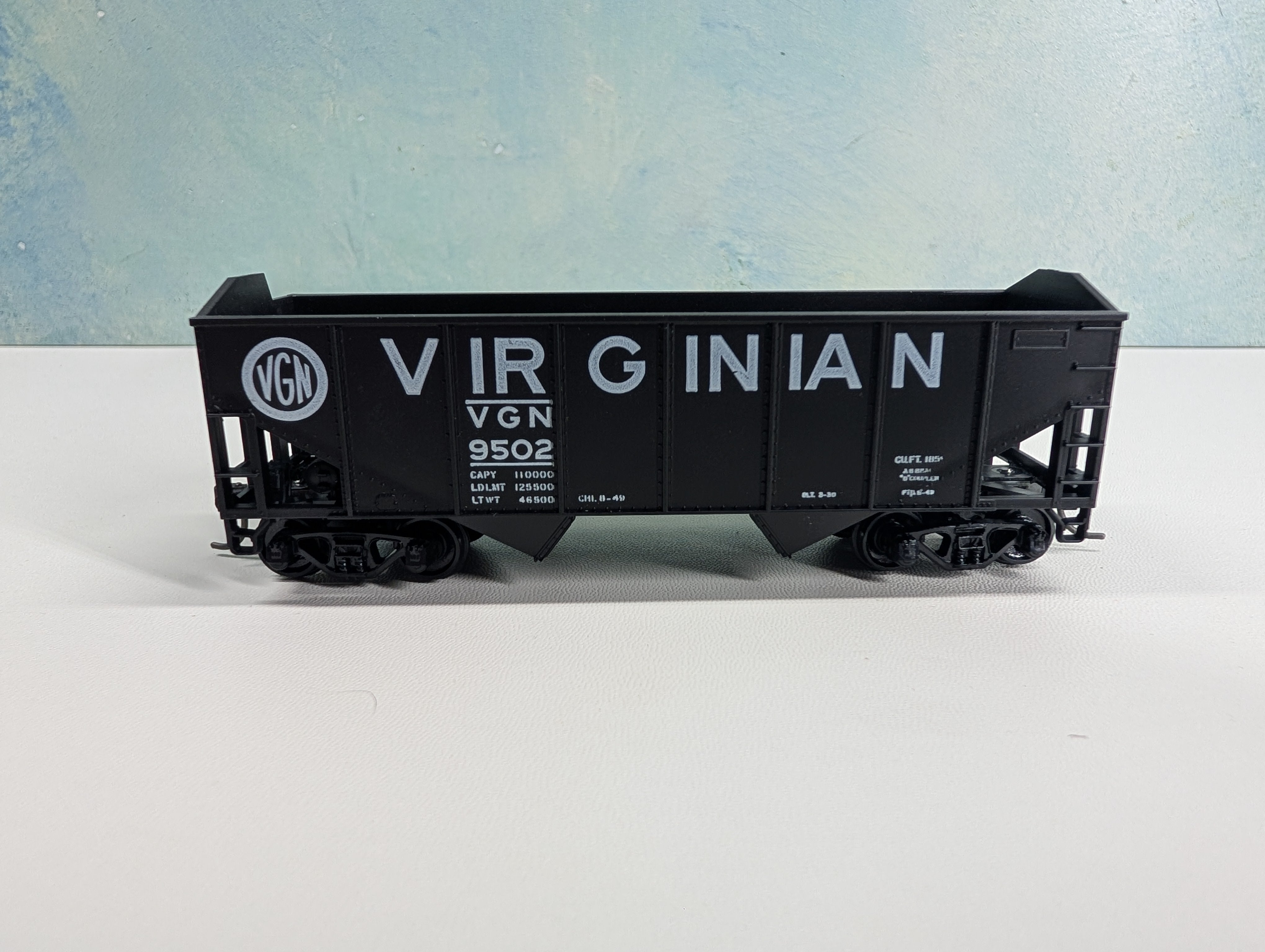 USED Athearn HO Scale 34' Ribbed-Side Hopper Virginian VGN #9502