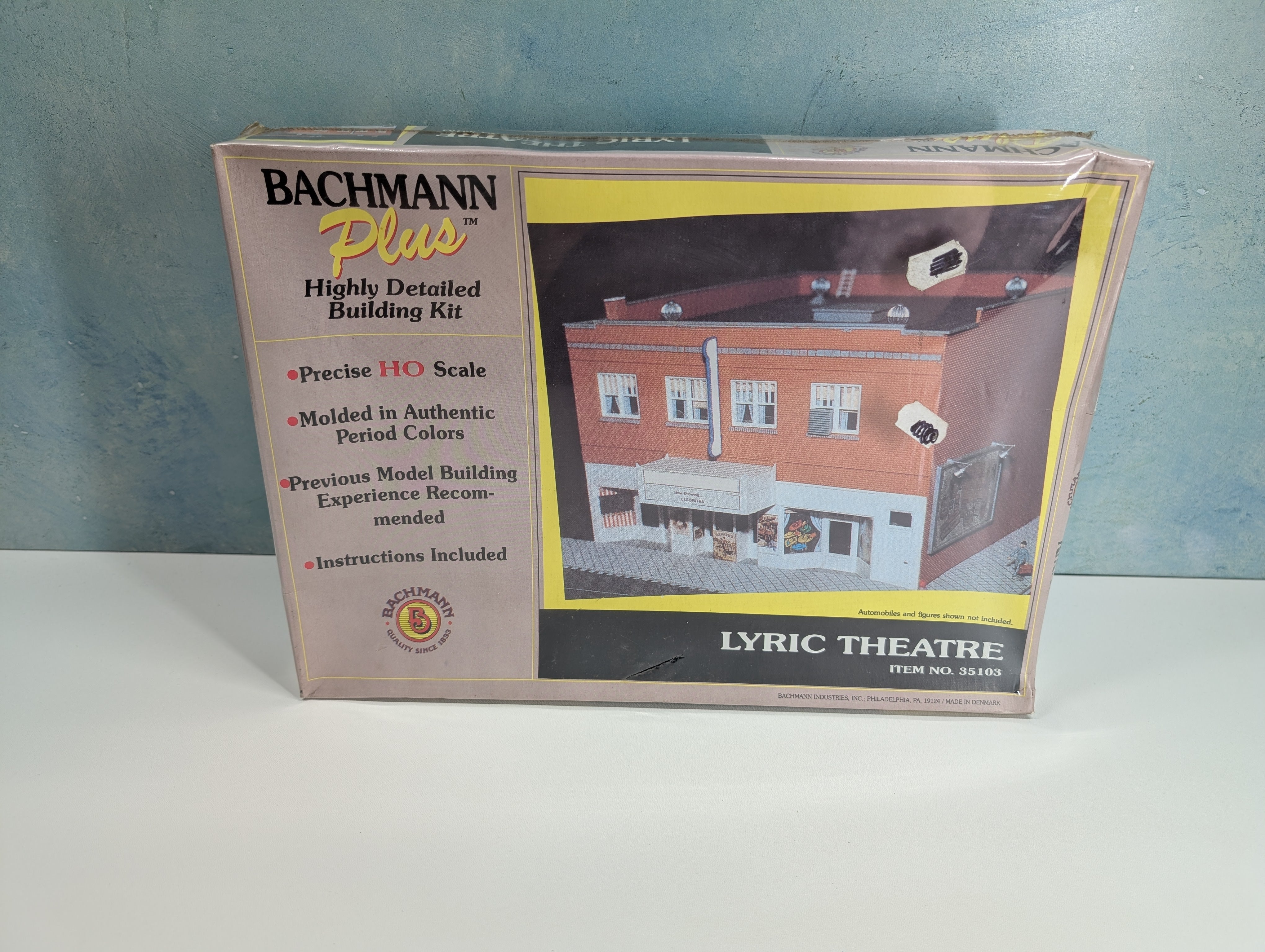 Bachmann 35103 HO Scale Lyric Theatre Sealed KIT