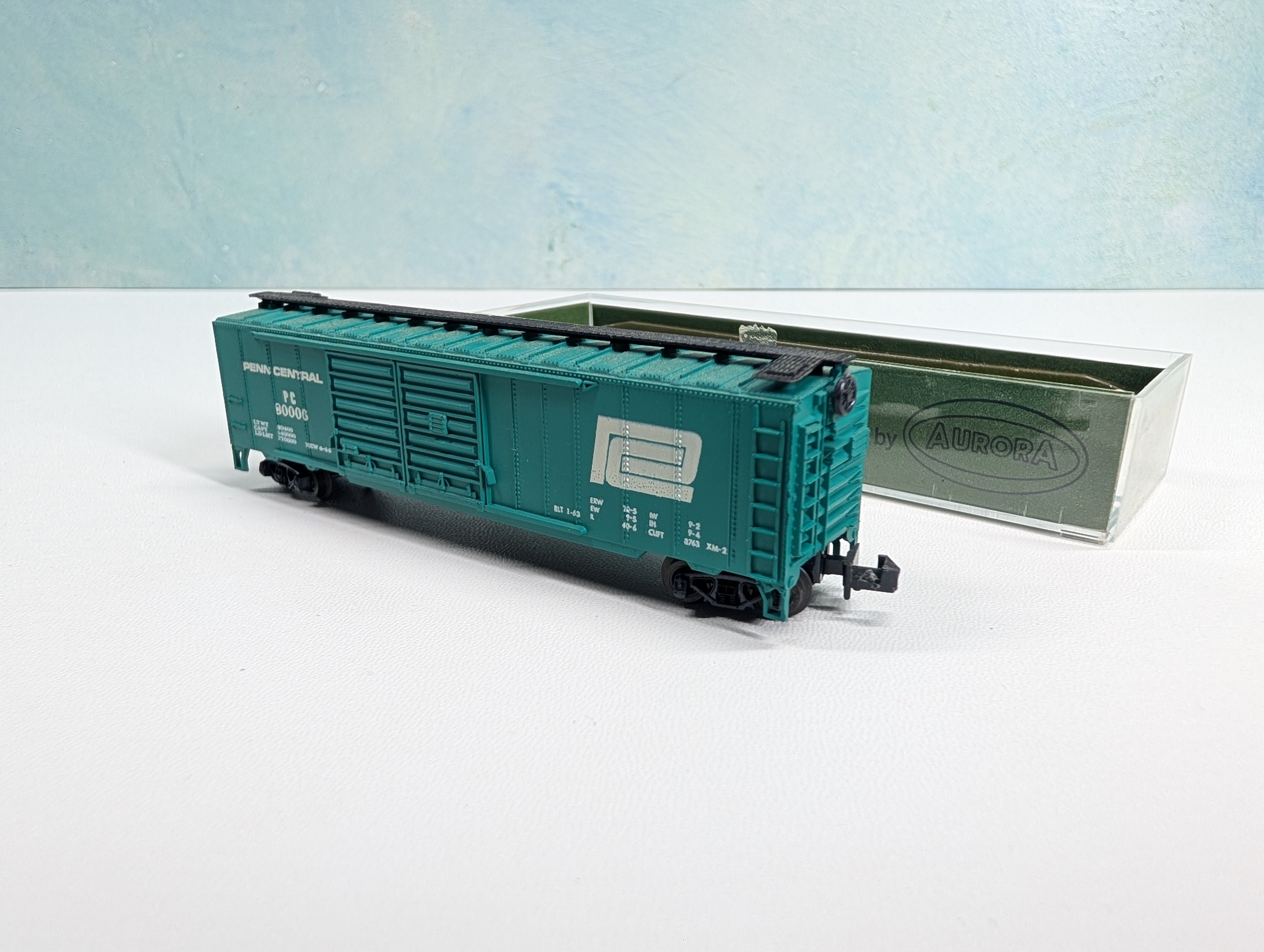 USED Postage Stamp Trains Aurora N Scale 50' DD Box Car Penn Central PC #80006