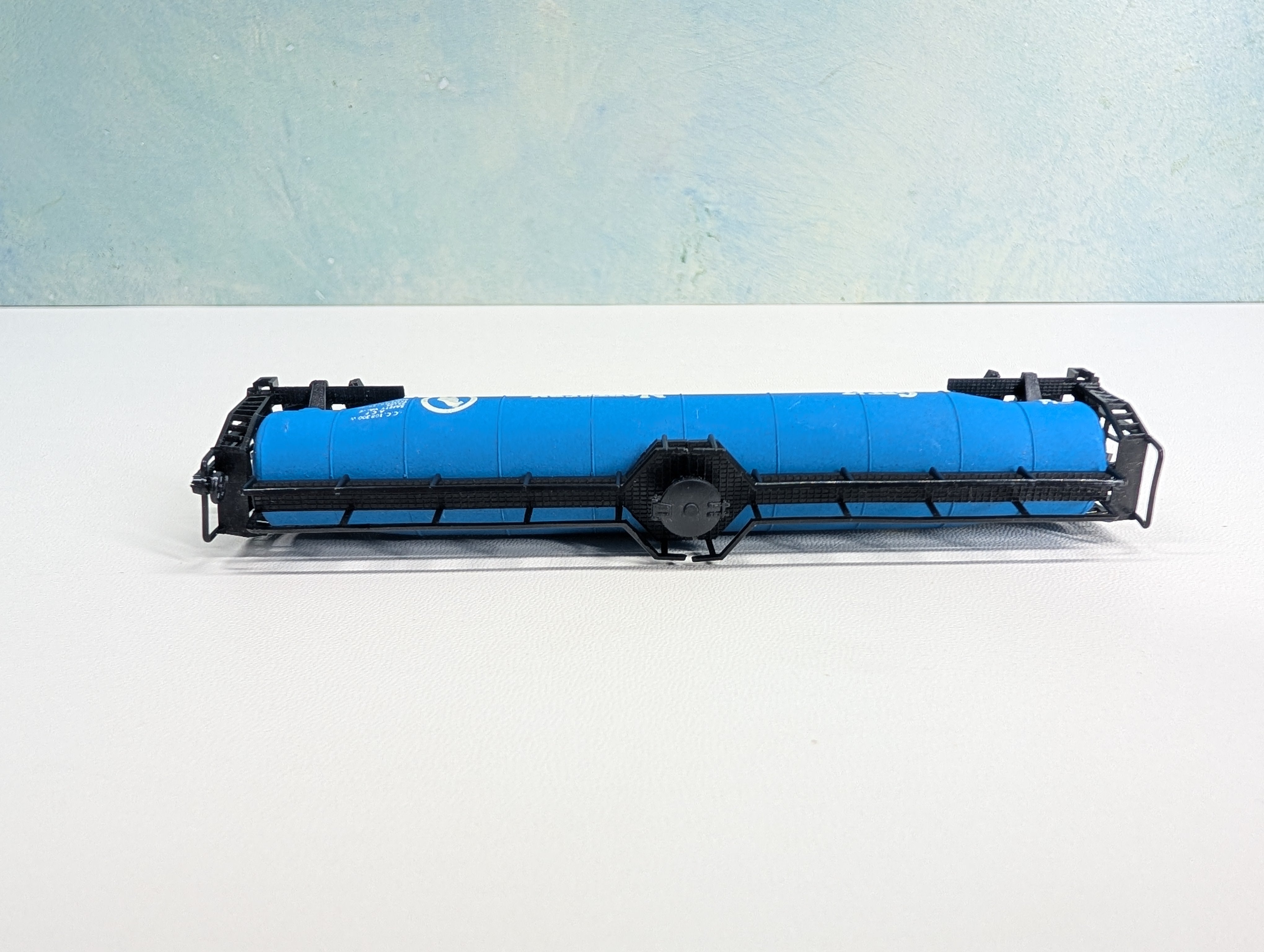 USED Postage Stamp Trains Aurora N Scale Jumbo Tank Car Great Northern GN #100020