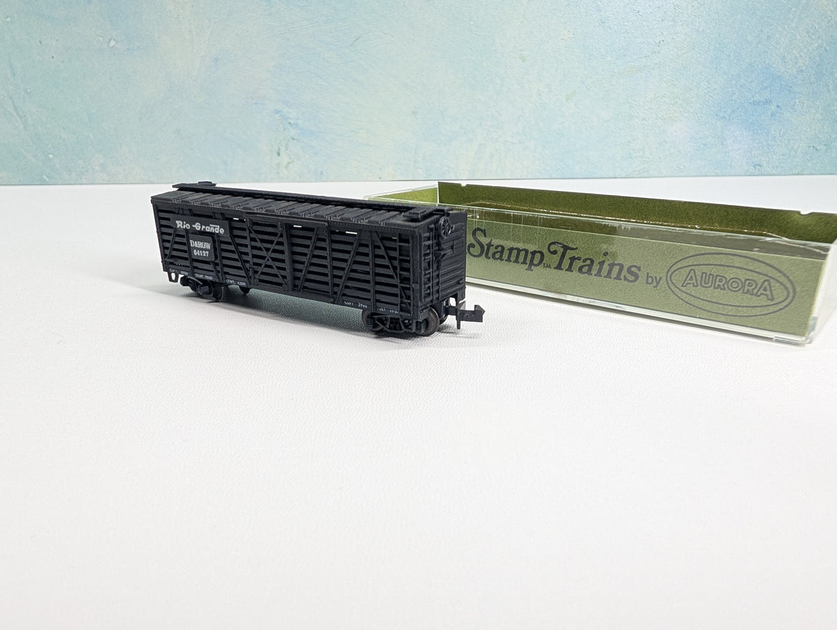 USED Postage Stamp Trains Aurora N Scale Cattle Stock Car Rio Grande D&RGW #64127