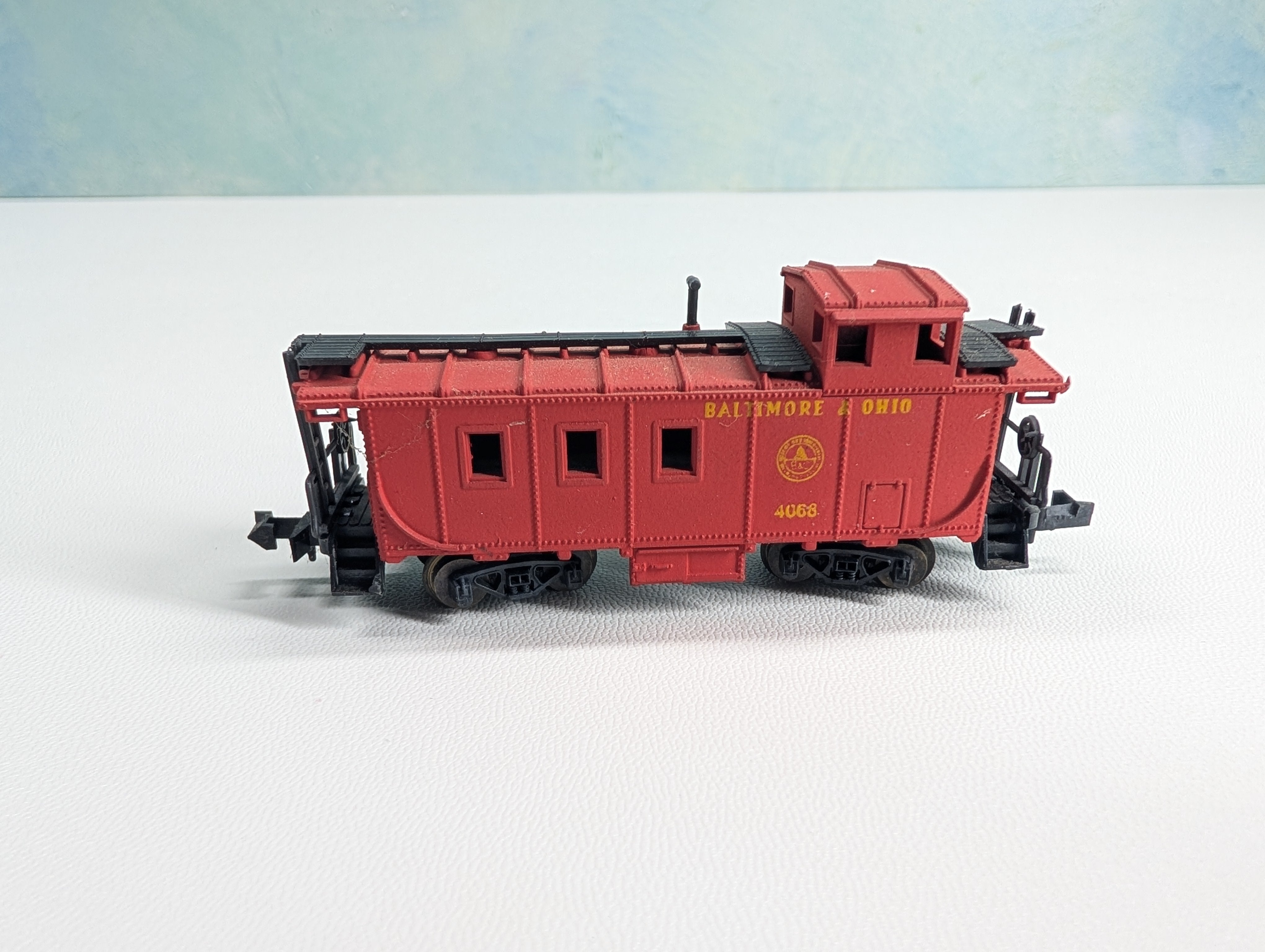 USED Postage Stamp Trains Aurora N Scale Caboose Baltimore and Ohio B&O #4068