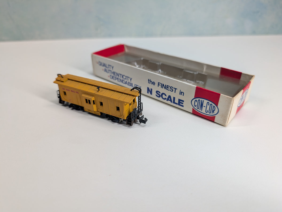 USED Con-Cor N Scale Bay Window Caboose Union Pacific UP #3821