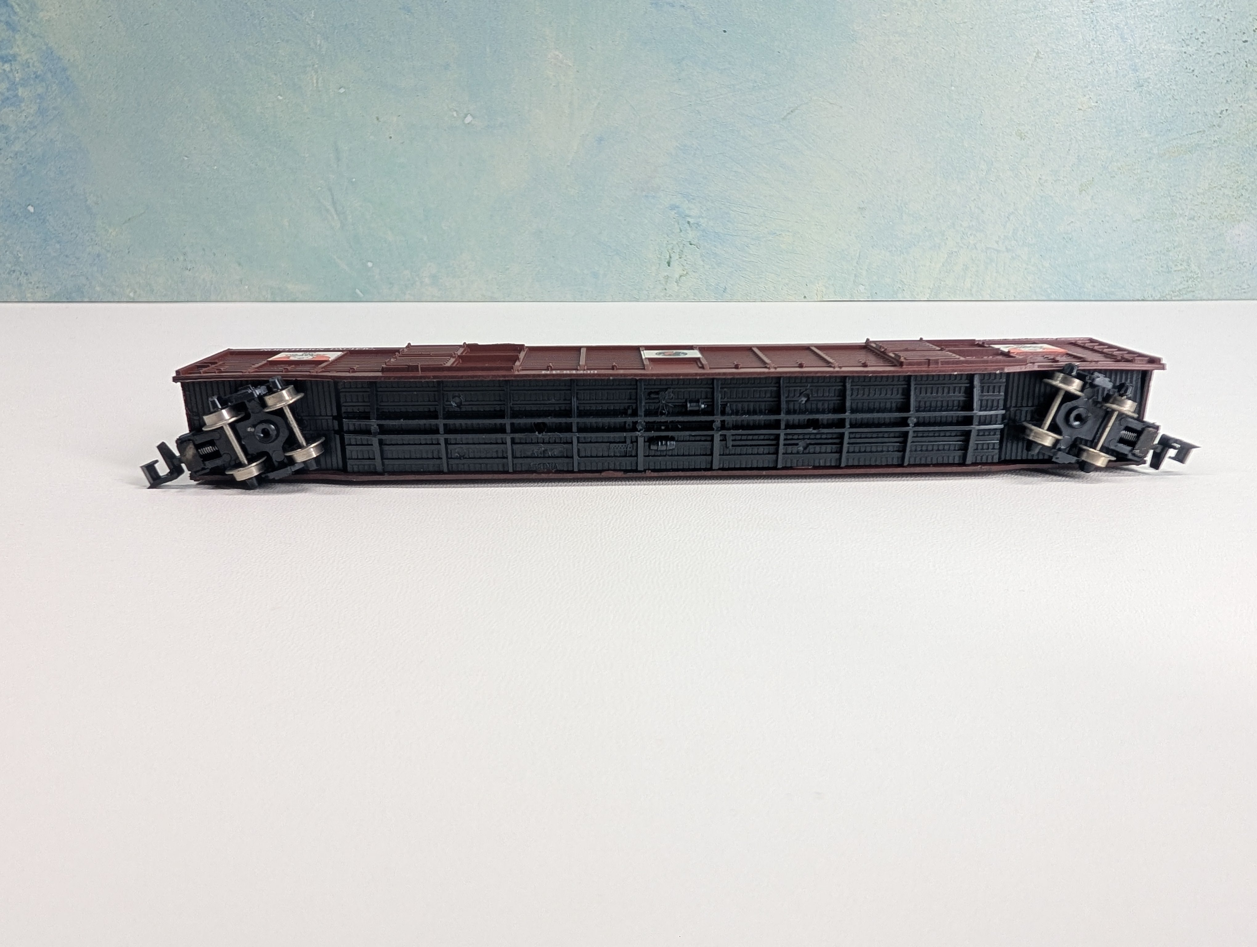 USED Atlas 3121 N Scale 85' HI-Cube Stock Car Northern Pacific NP #84200 Big Pig Palace