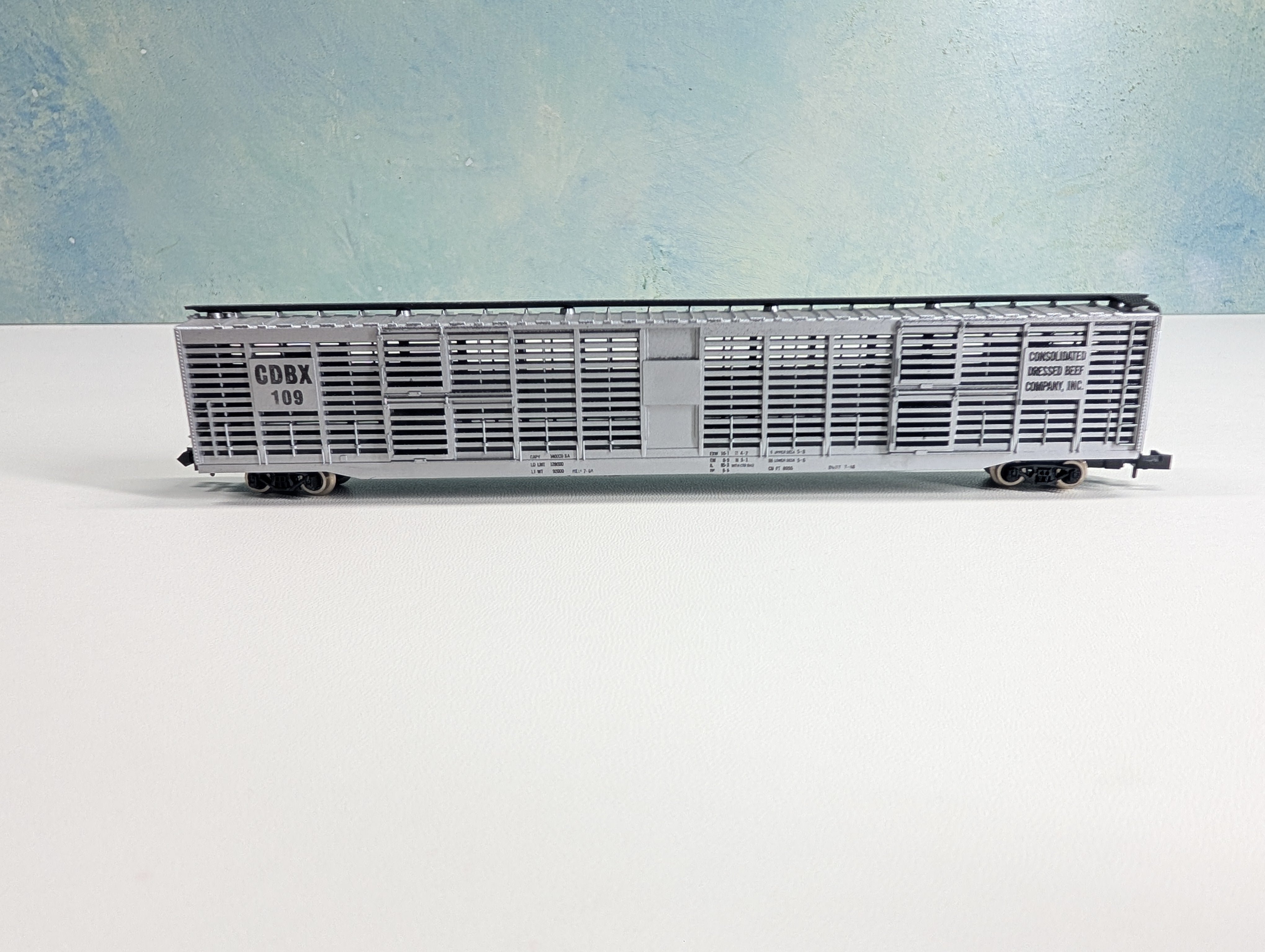 USED Atlas 3122 N Scale 85' HI-Cube Stock Car Consolidated Dressed Beef Co CDBX #109