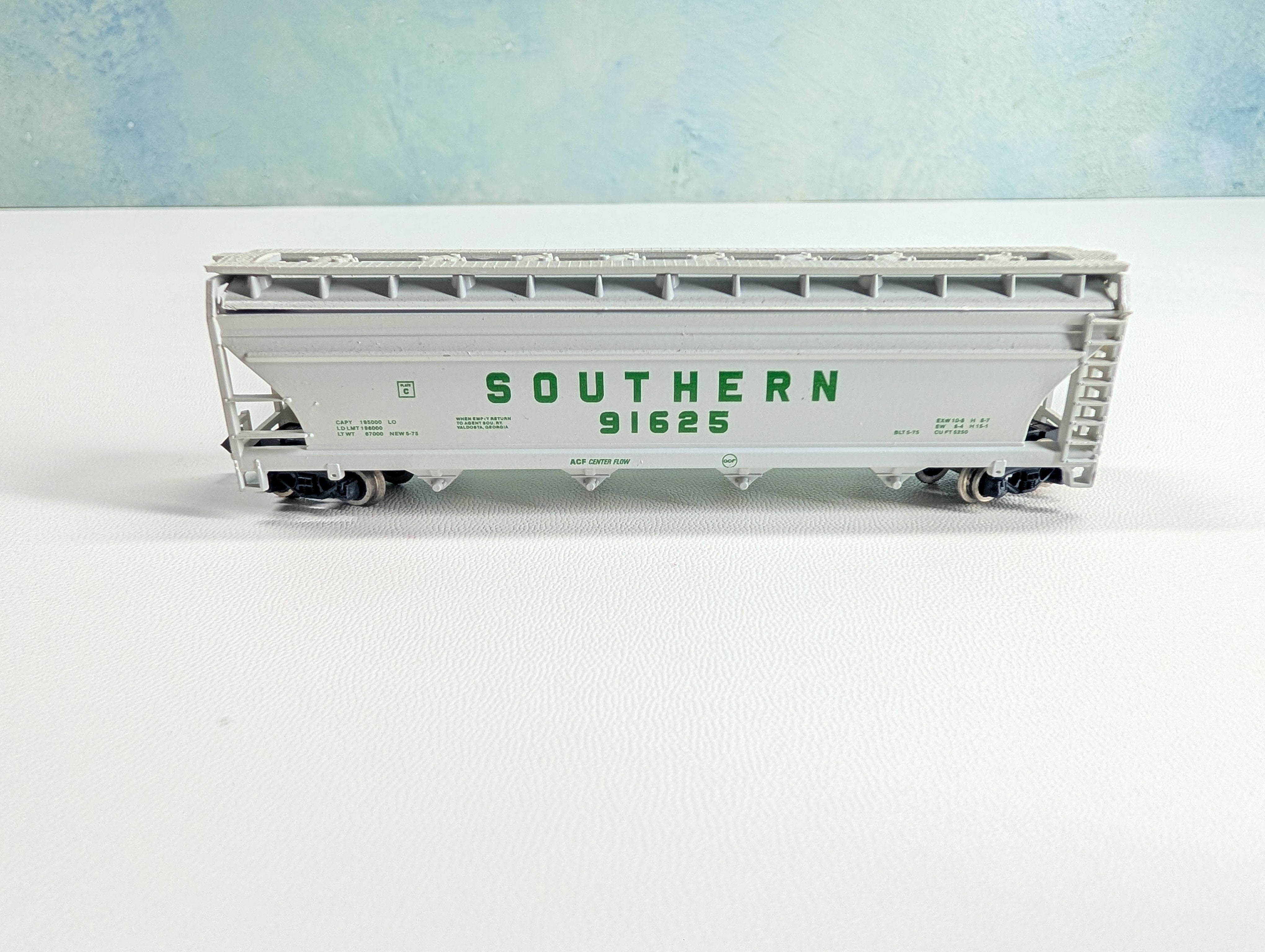 USED Atlas 3707 N Scale ACF Centerflow Hopper Southern #91625
