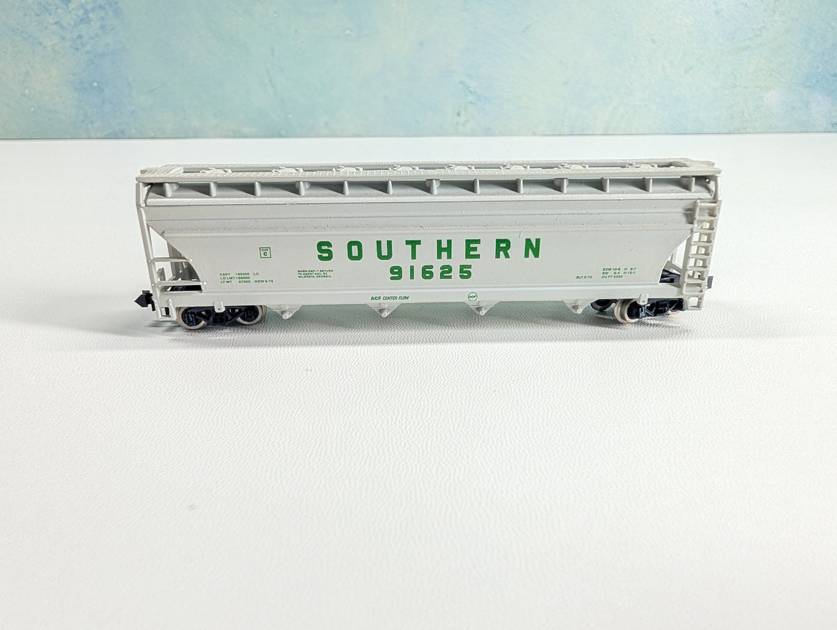 USED Atlas 3707 N Scale ACF Centerflow Hopper Southern #91625