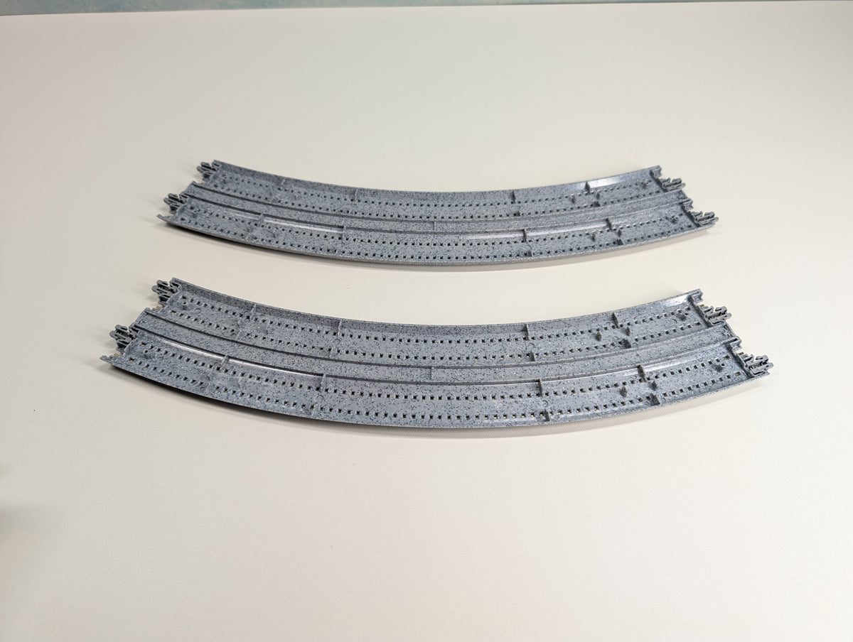 USED KATO 20-181 N Scale Concrete Tie Double Track Superelevated Curve (414/381mm, 19"/15") 45R Unitrack, Code 80 (2 pcs)