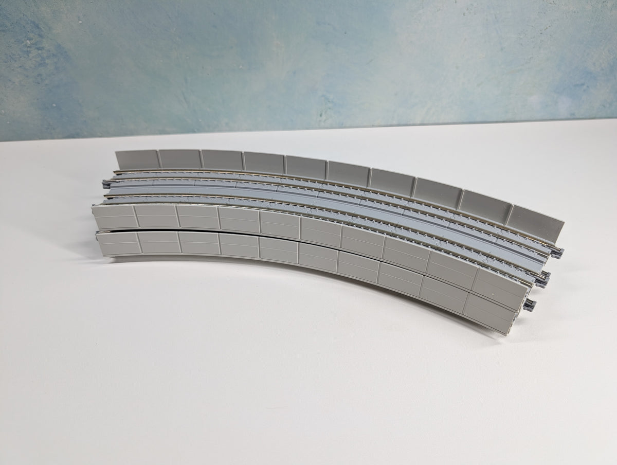 USED KATO 20-544 N Scale Concrete Tie Double Viaduct Track Superelevated Curve (414/381mm, 16 5/16"/15") 45R Unitrack, Code 80 (2 pcs)