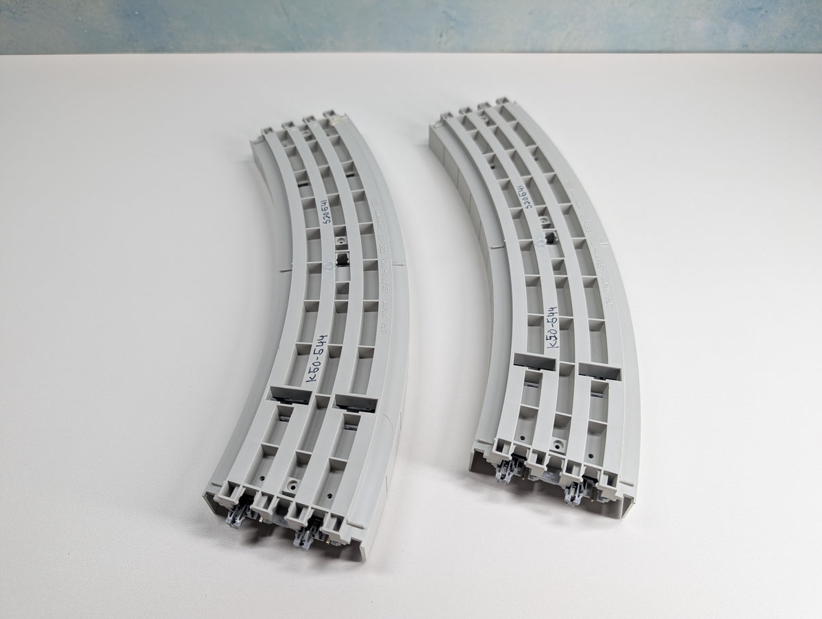 USED KATO 20-544 N Scale Concrete Tie Double Viaduct Track Superelevated Curve (414/381mm, 16 5/16"/15") 45R Unitrack, Code 80 (2 pcs)