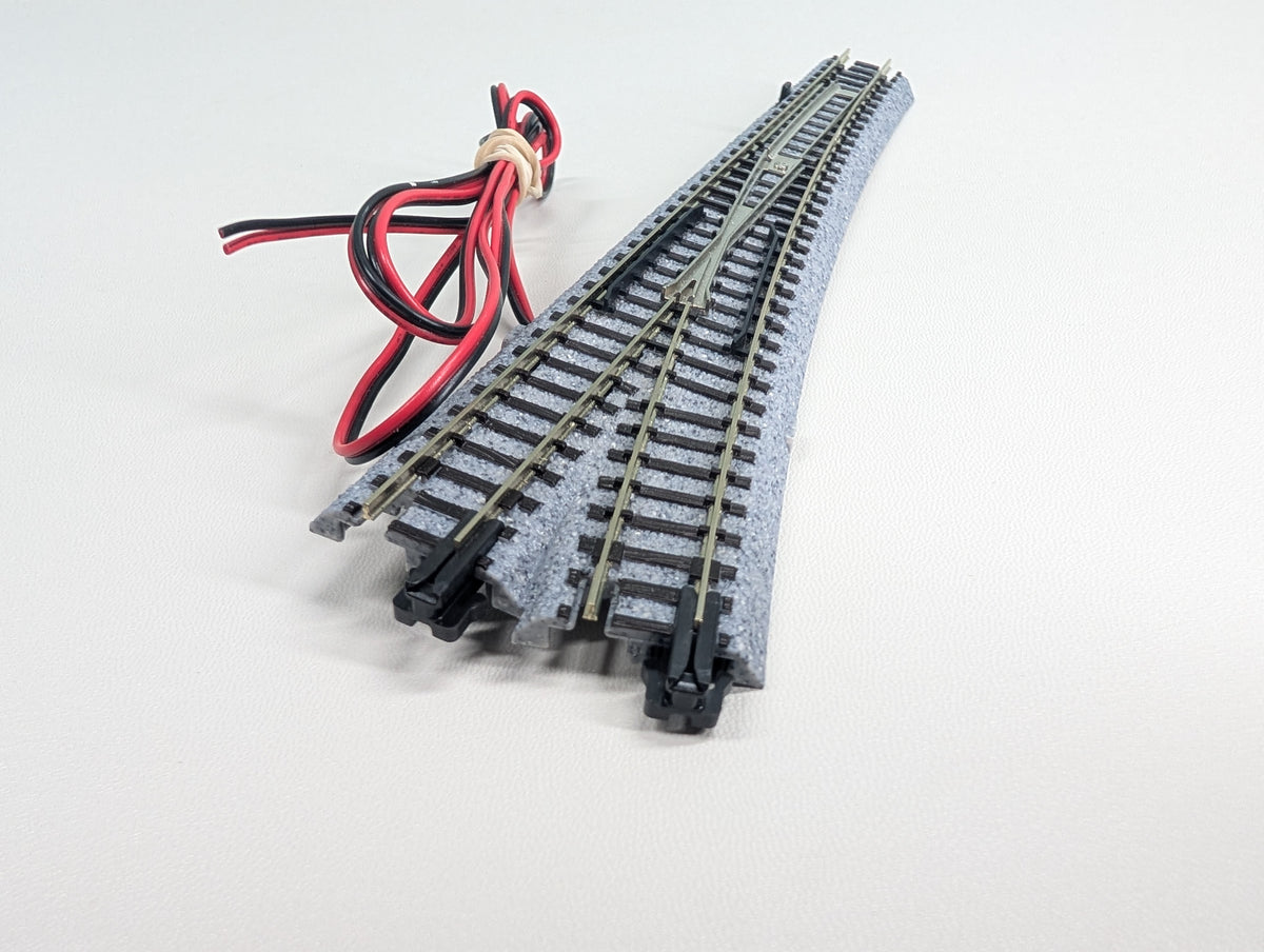 USED KATO 20-202 N Scale Electric Turnout #6 (28 1/4") 15R Left Hand Unitrack, Code 80