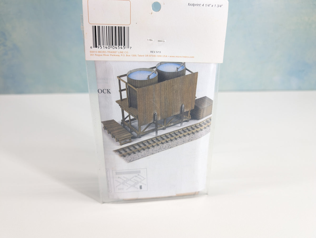 Micro-Trains 499 90 953 N Scale Civil War Era Double Water Tank w/ Pump House & Loading Dock Laser-Cut KIT